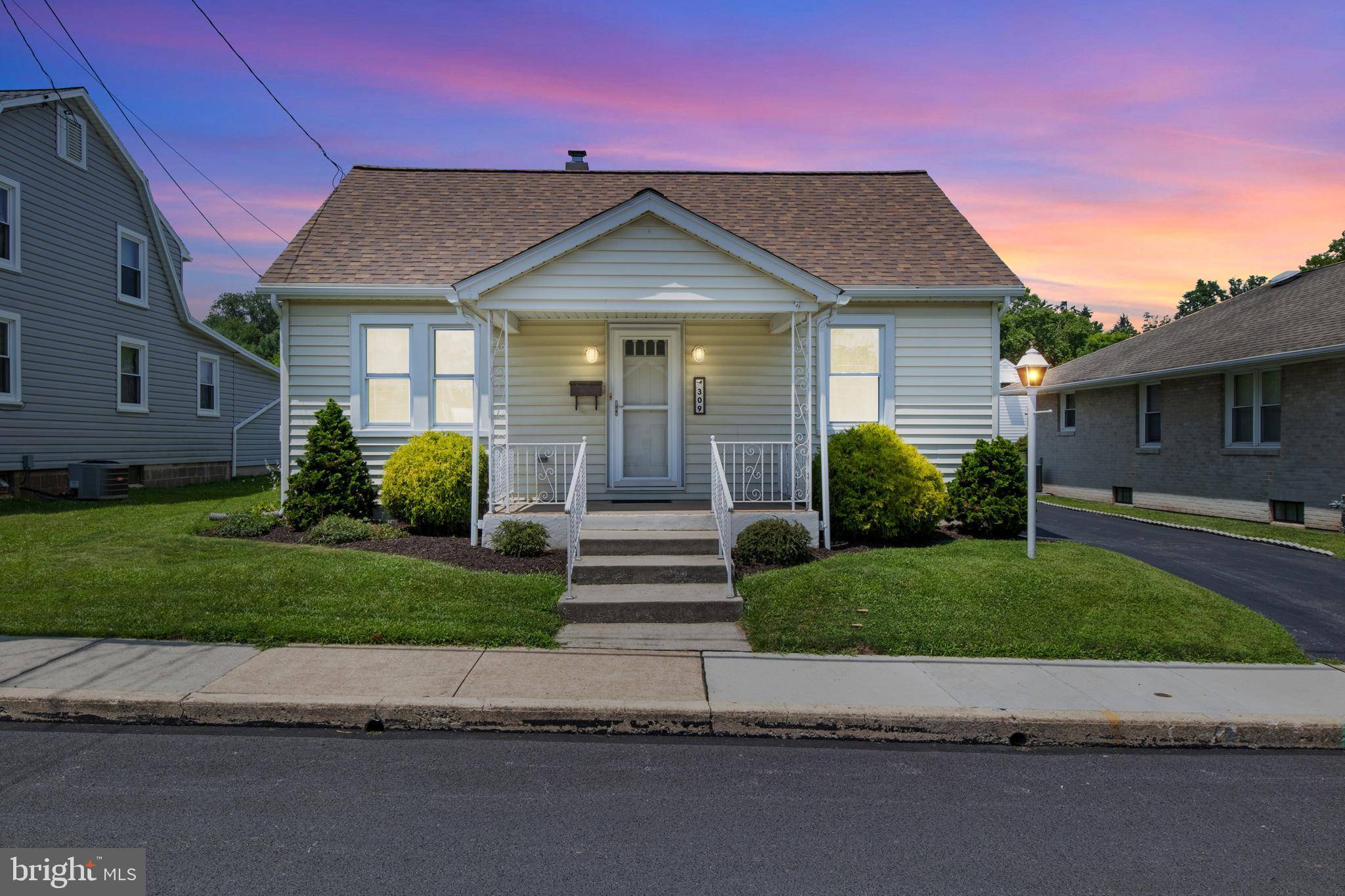 Manchester, PA 17345,309 COOPER ST