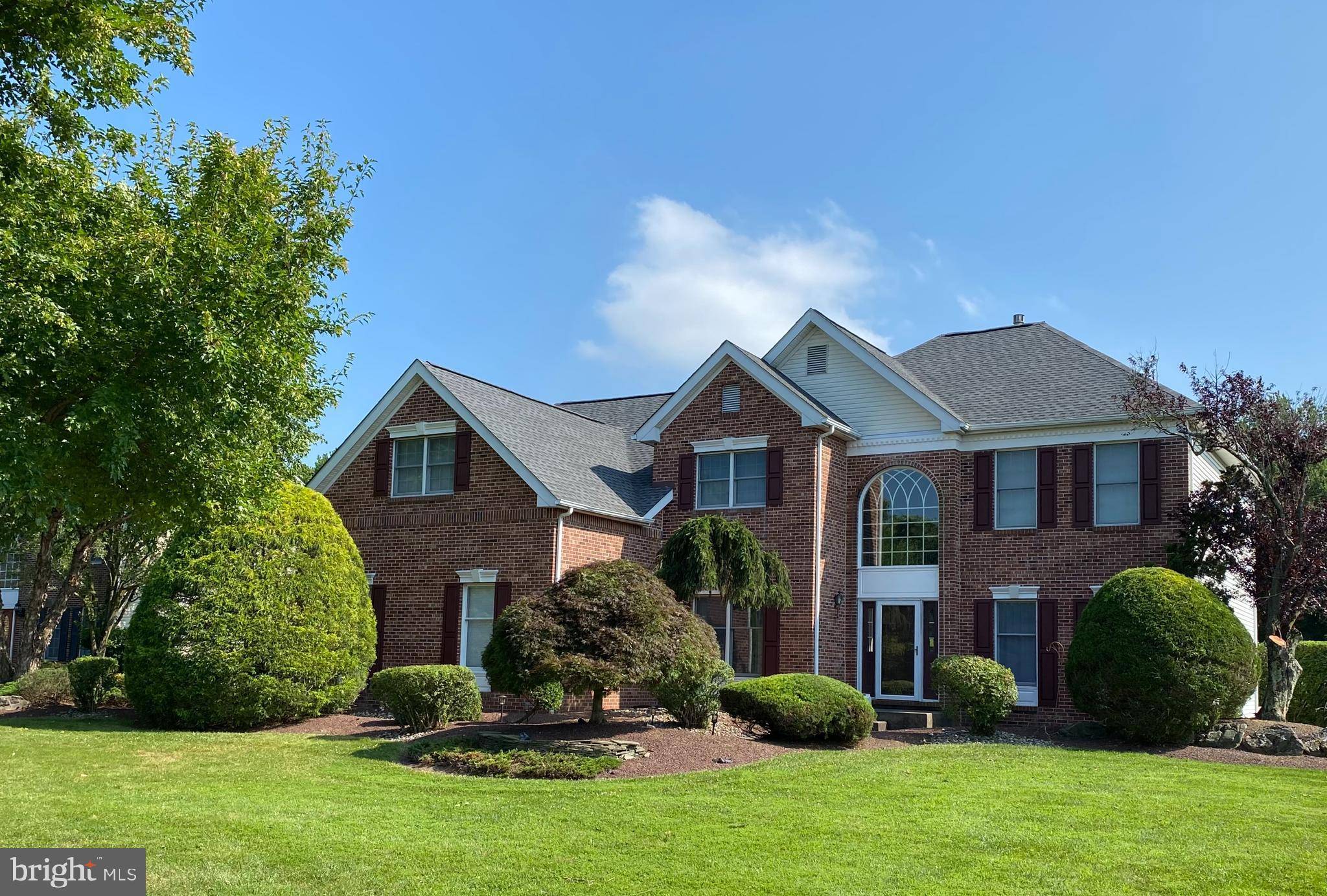 Robbinsville, NJ 08691,28 PICKERING DR