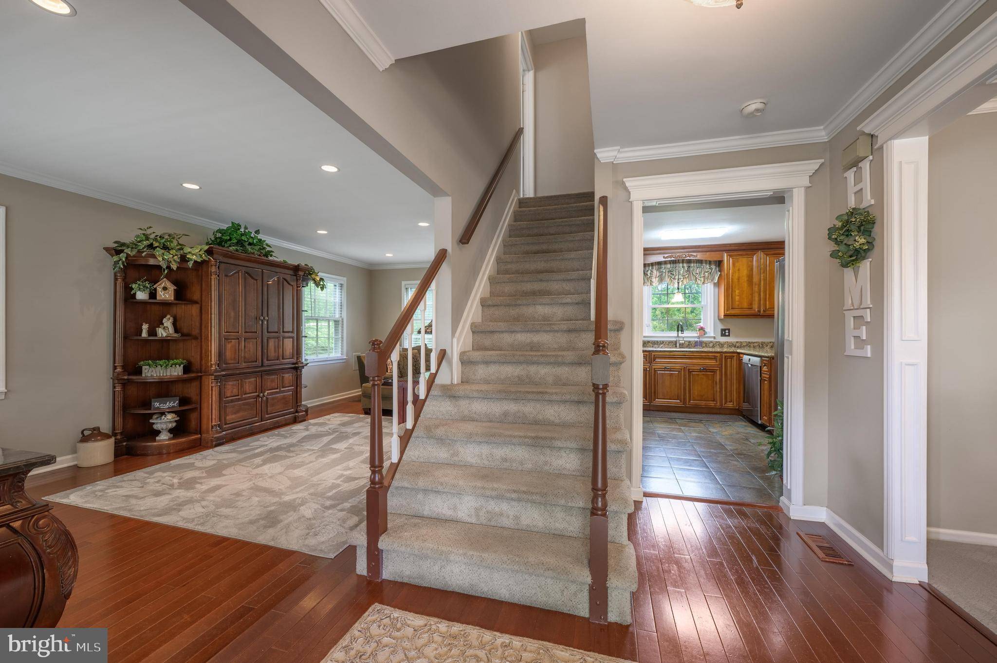 Mount Laurel, NJ 08054,168 KNOTTY OAK DR