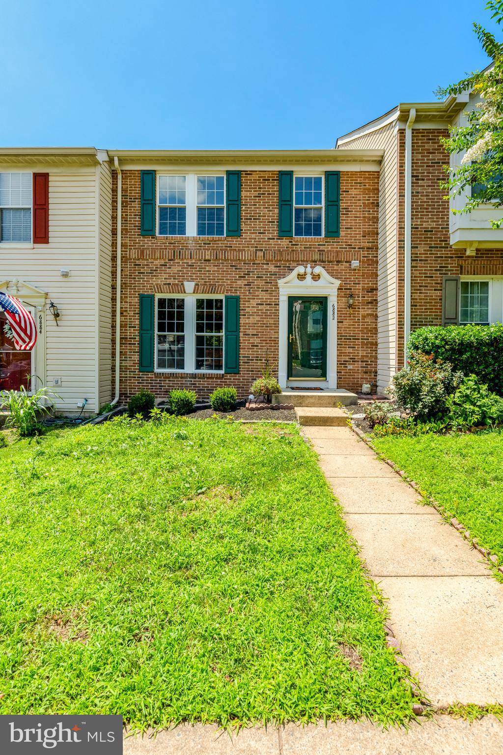 Centreville, VA 20121,6882 RIDGE WATER CT