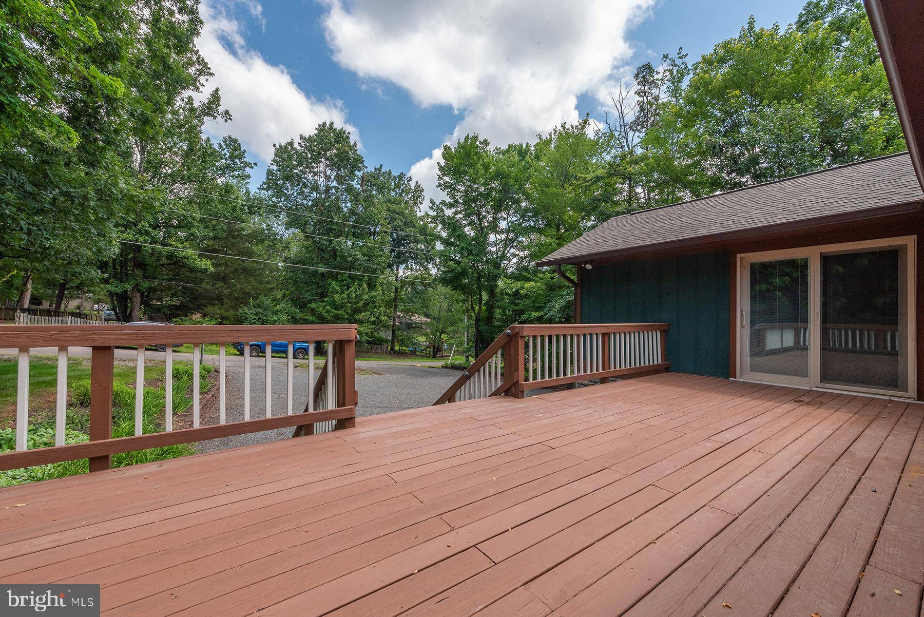 Haymarket, VA 20169,15755 WAKEFIELD CT