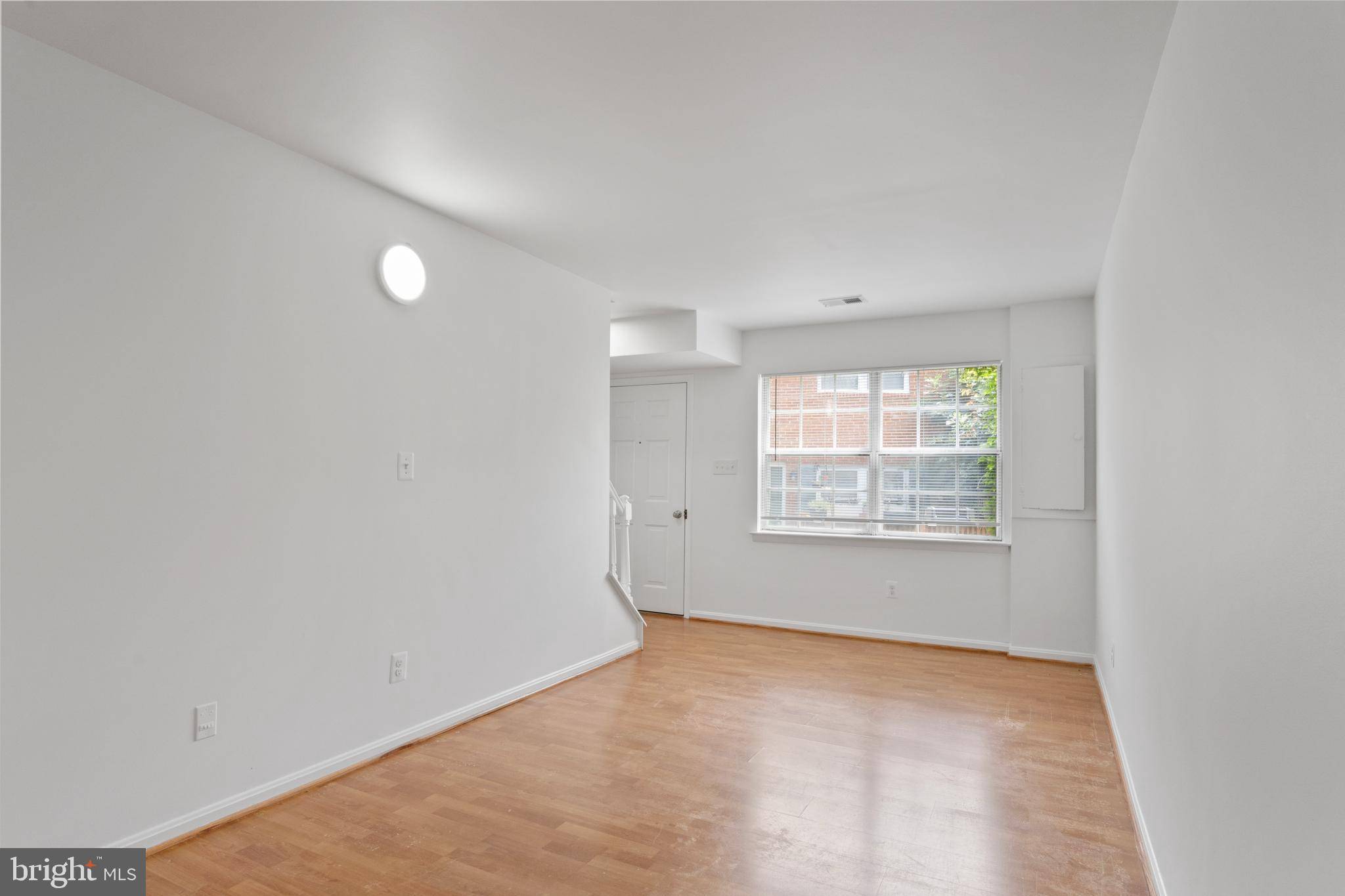 Lorton, VA 22079,9562 HAGEL CIR #13/B