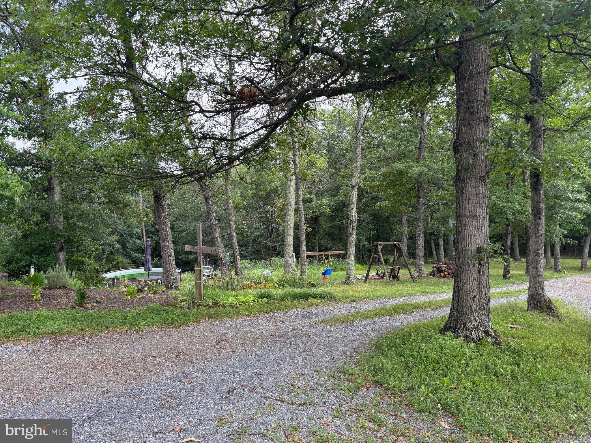 Fort Valley, VA 22652,93 RED BUD LN
