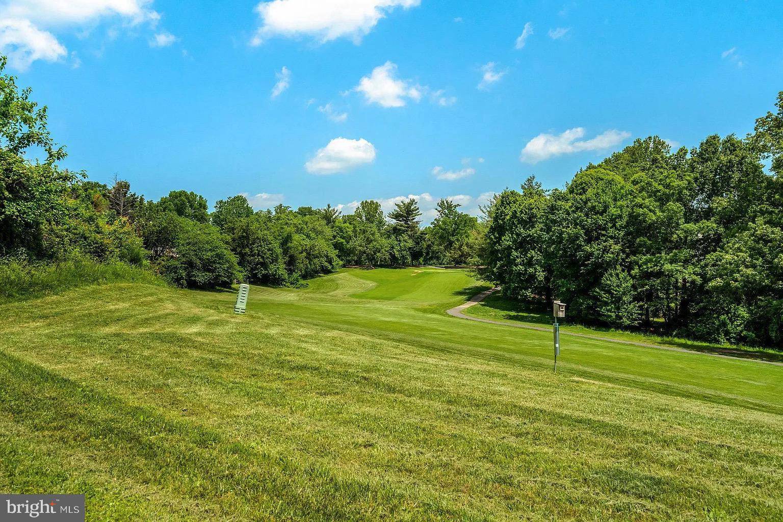 Fairfax, VA 22033,12106 GREEN LEAF CT #102