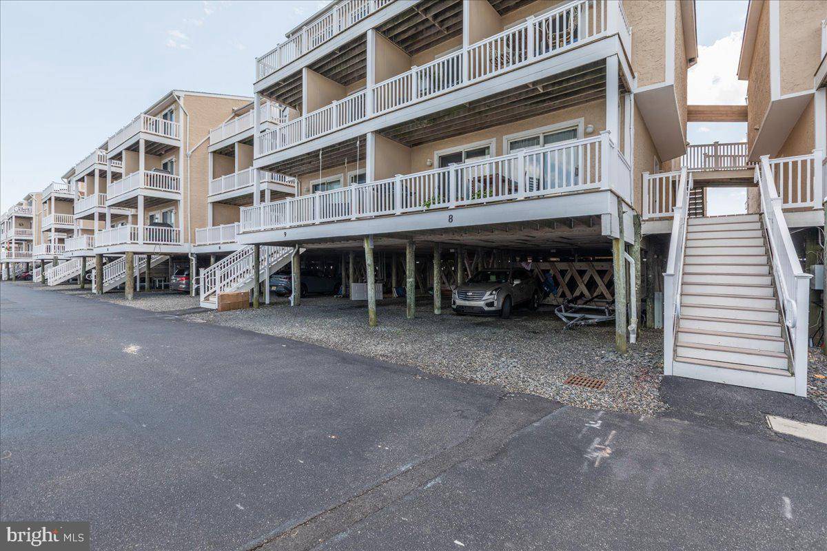 Barnegat, NJ 08005,401 BAY SHORE DR #8B
