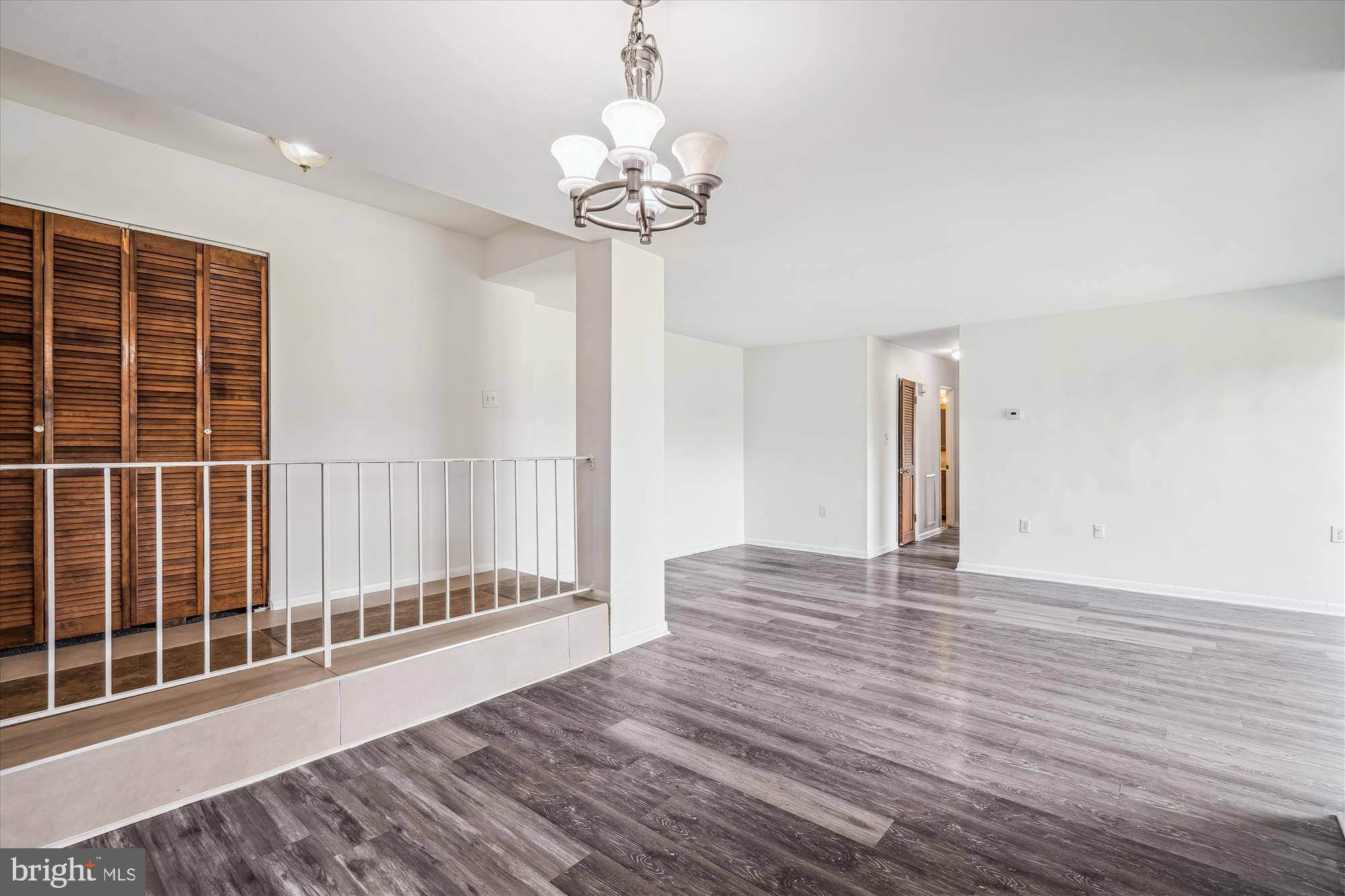 Laurel, MD 20707,15615 DORSET RD #102