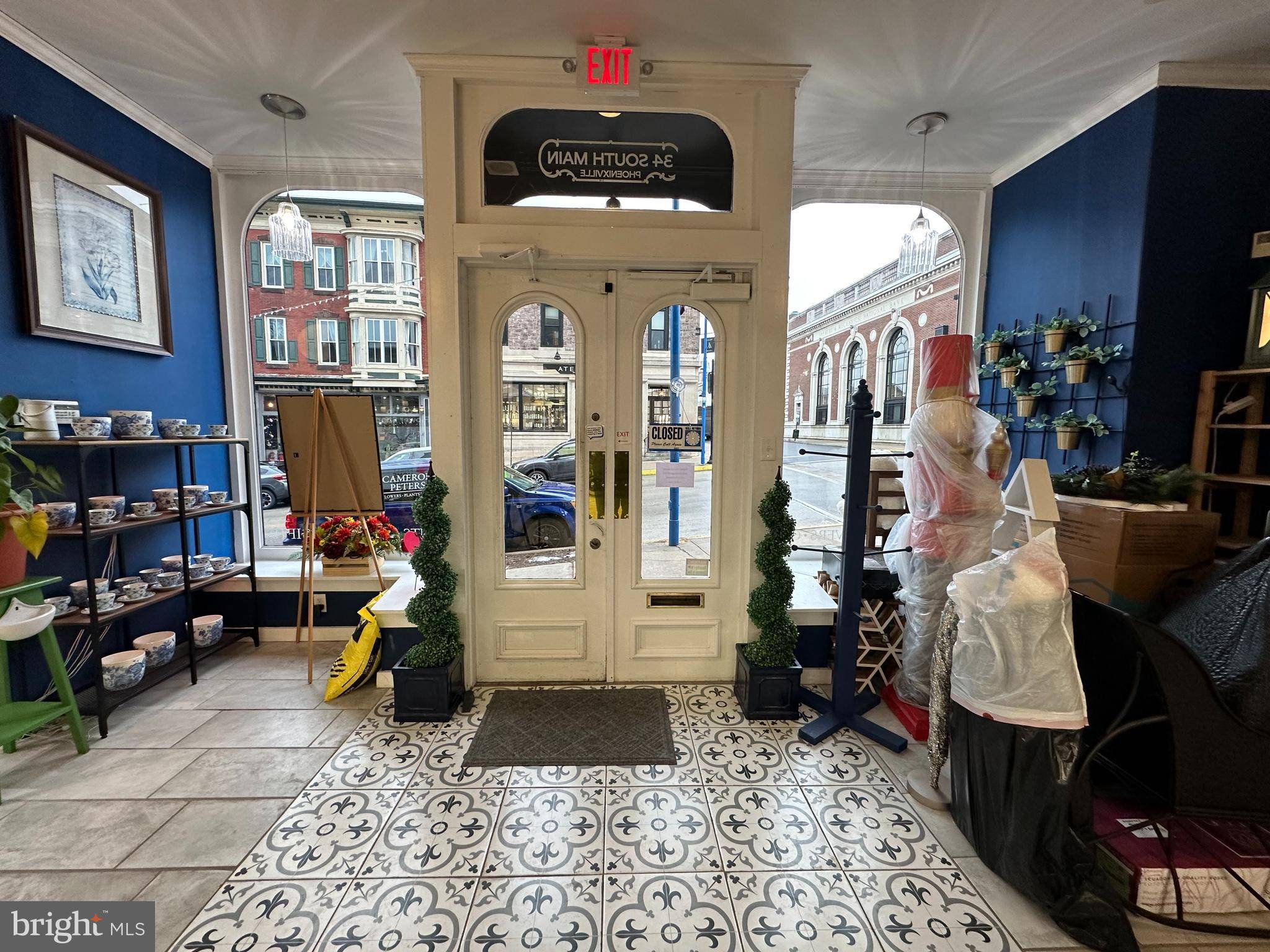 Phoenixville, PA 19460,34 S MAIN ST