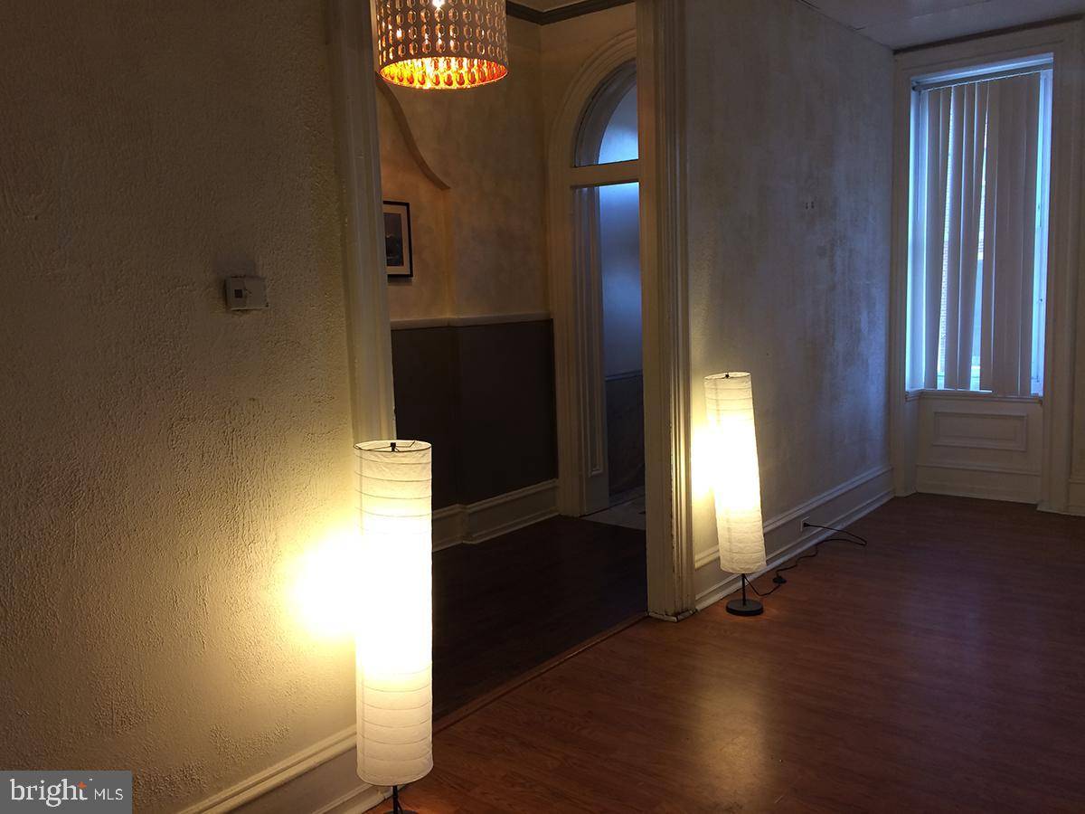 Philadelphia, PA 19121,1817 W OXFORD ST