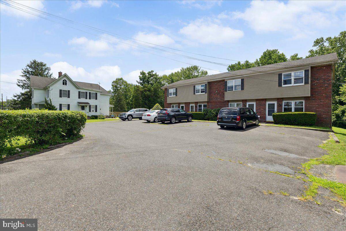 Elmer, NJ 08318,1123 ALMOND RD