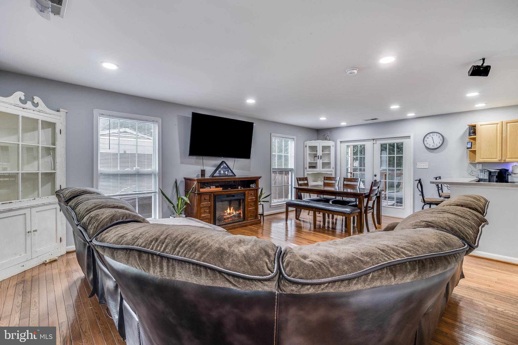 Newburg, MD 20664,9801 EMERALD LN