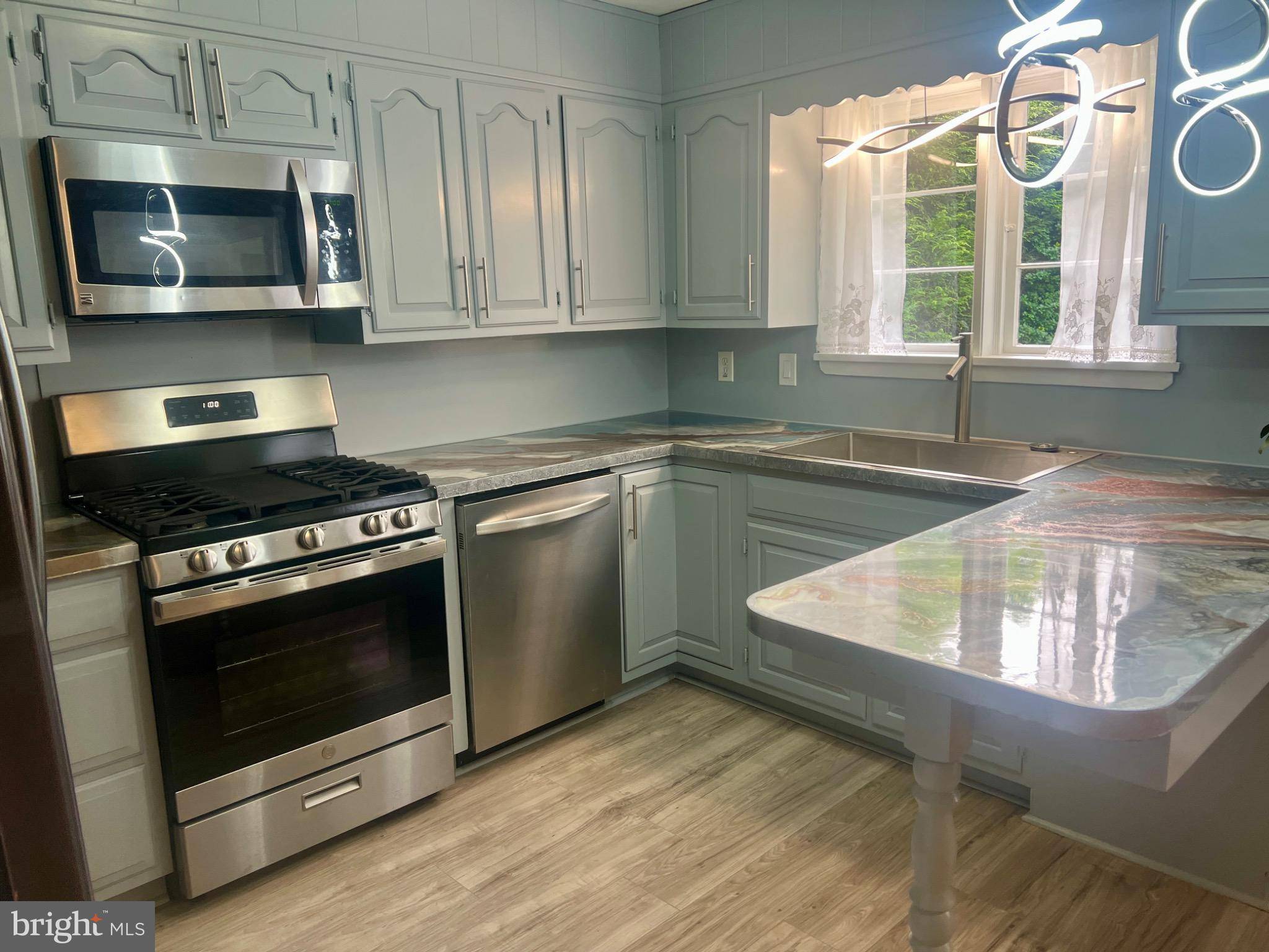Lawrence Twp, NJ 08648,713 WINCHESTER AVE