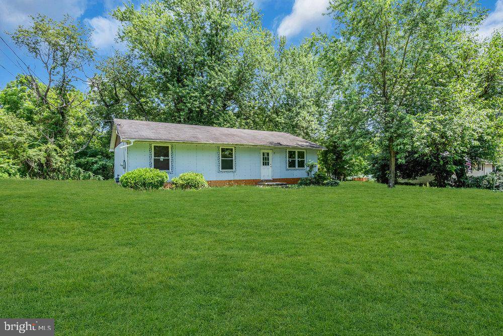 Elmer, NJ 08318,58 WALLACE ST