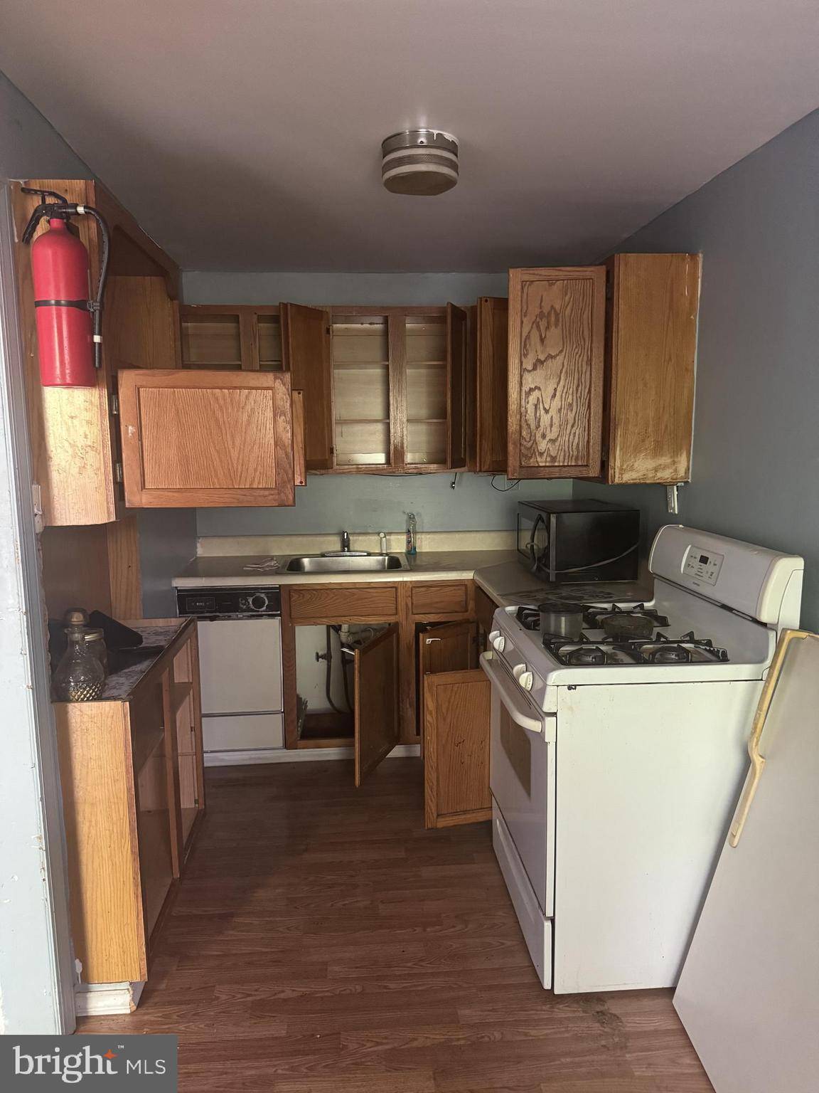 Chester, PA 19013,7 W 21ST ST