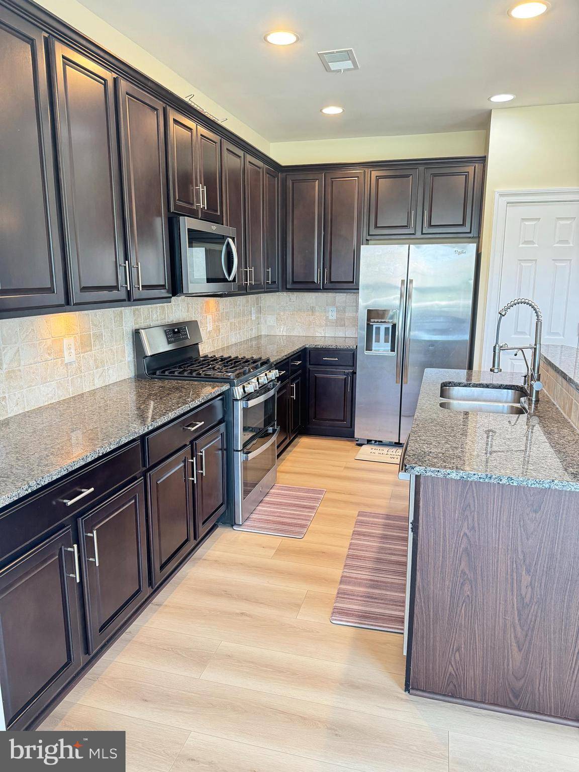 Ashburn, VA 20147,20683 ERSKINE TER