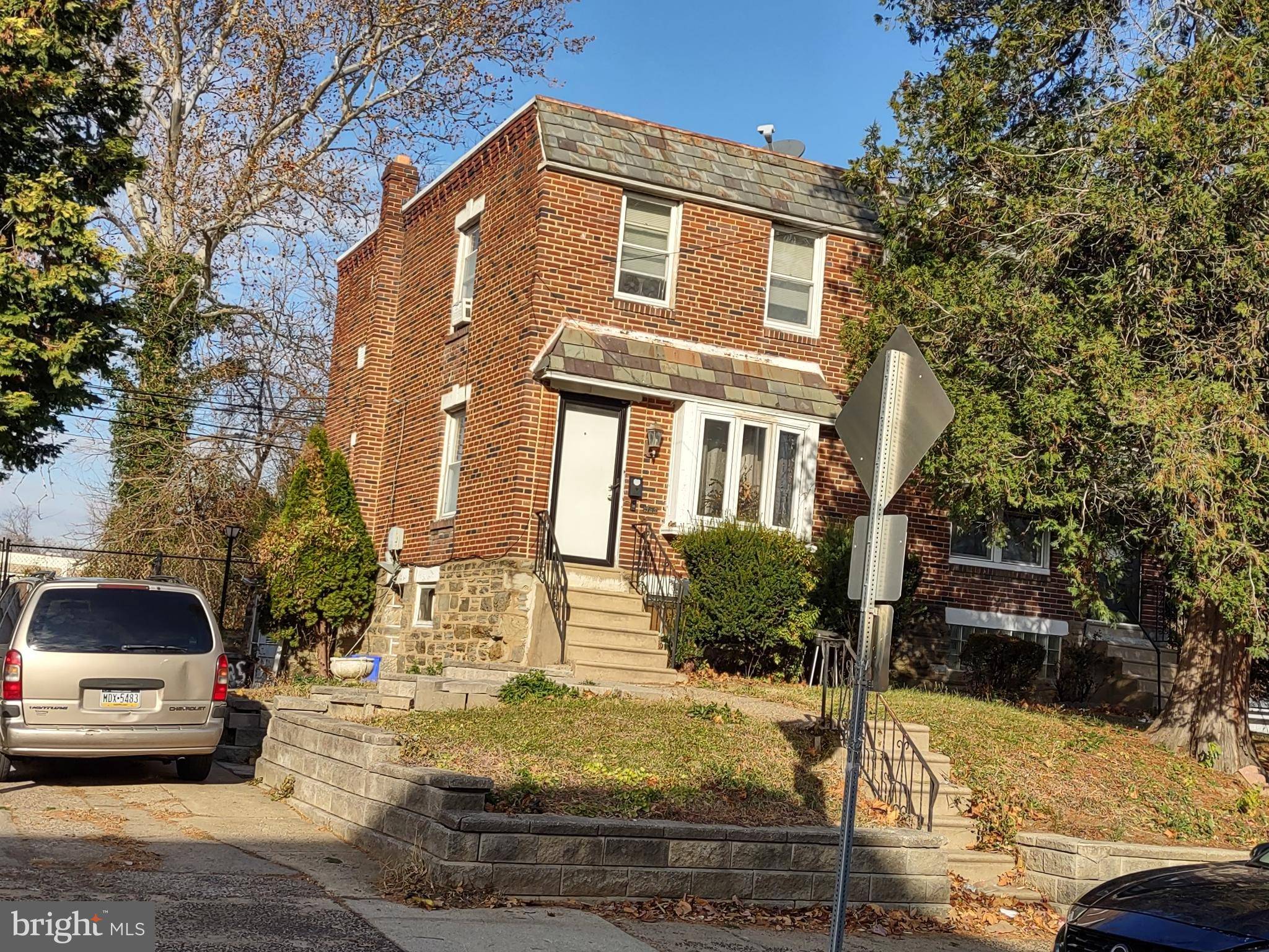 Philadelphia, PA 19144,325 W MANHEIM ST
