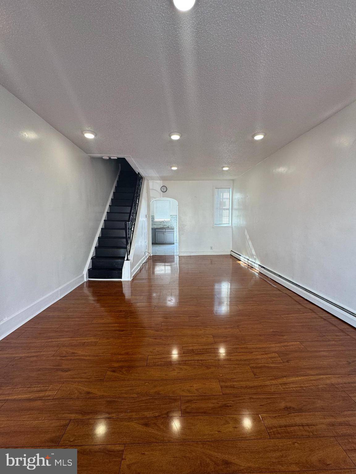 Philadelphia, PA 19148,2615 S 6TH ST
