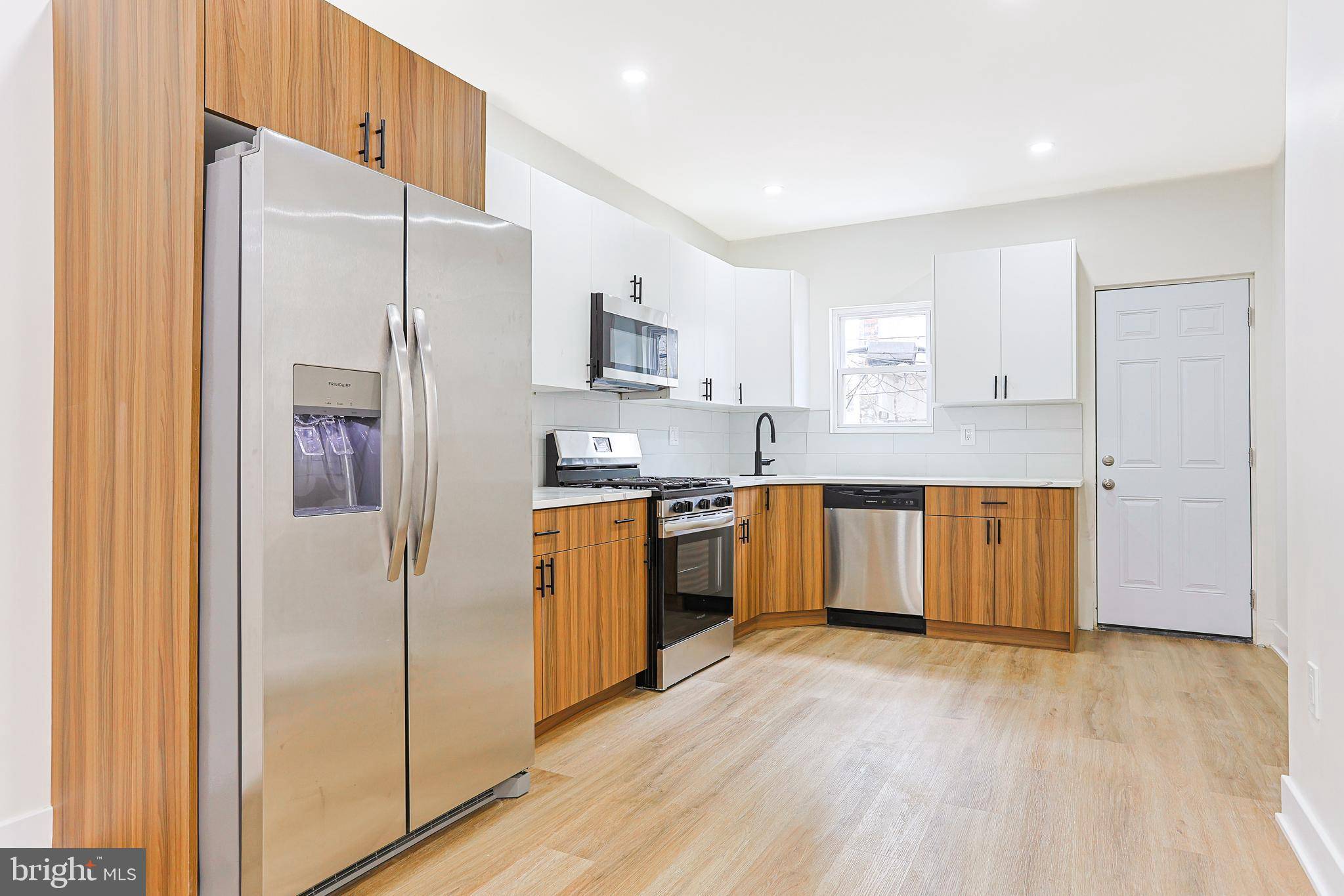 Philadelphia, PA 19143,5520 PEMBERTON ST