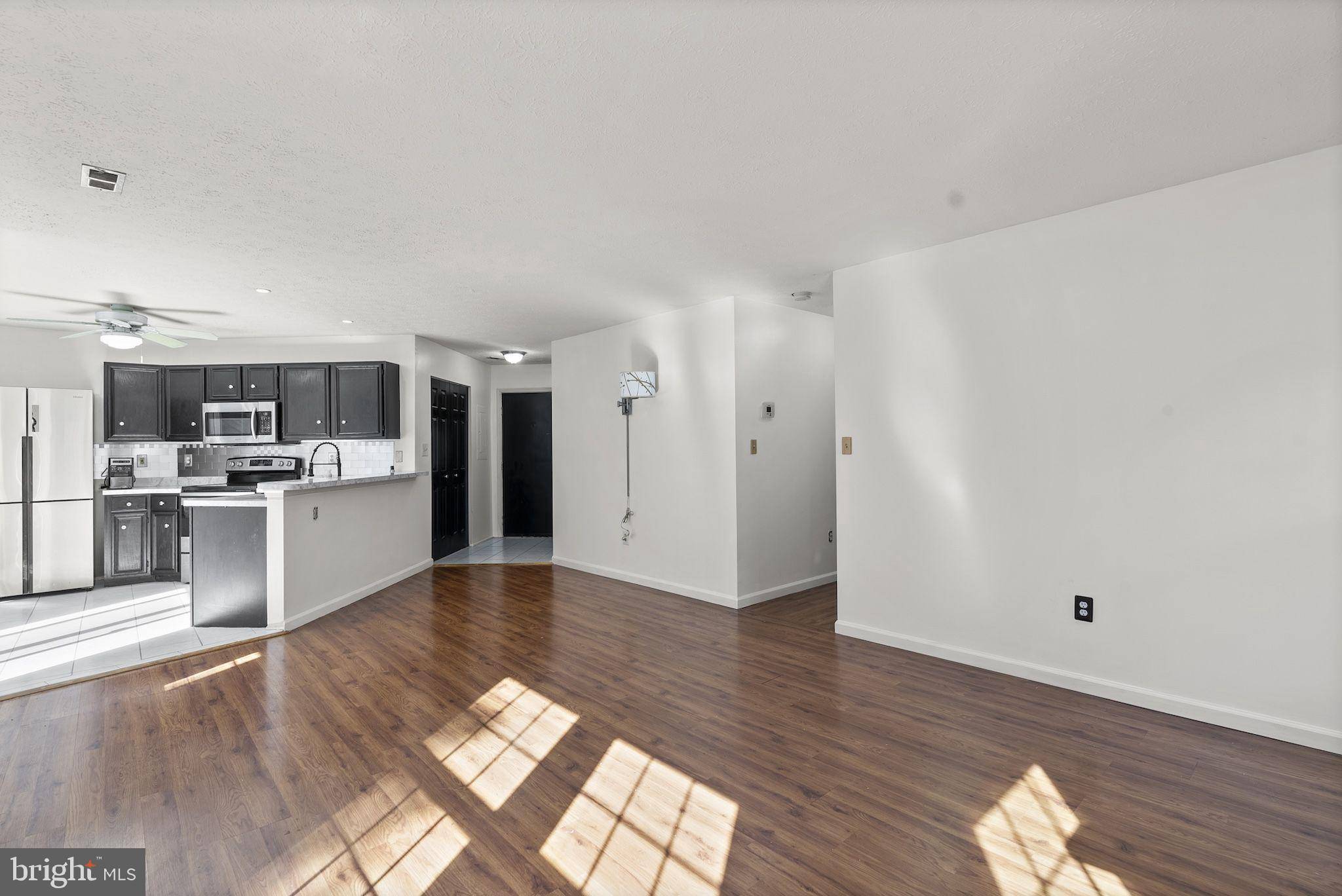 Nottingham, MD 21236,72 SURREY LN
