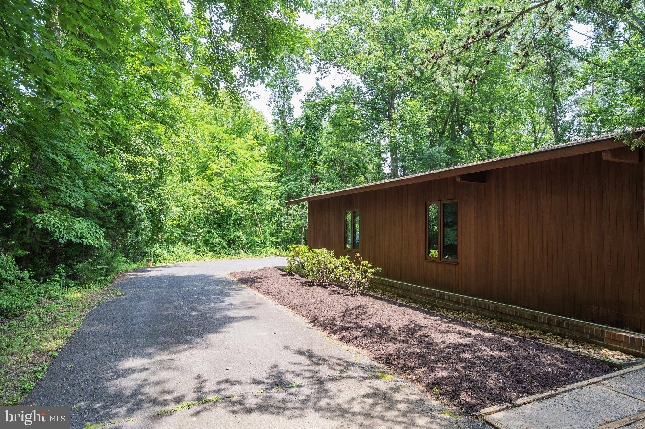 Mclean, VA 22102,1017 TOWLSTON RD