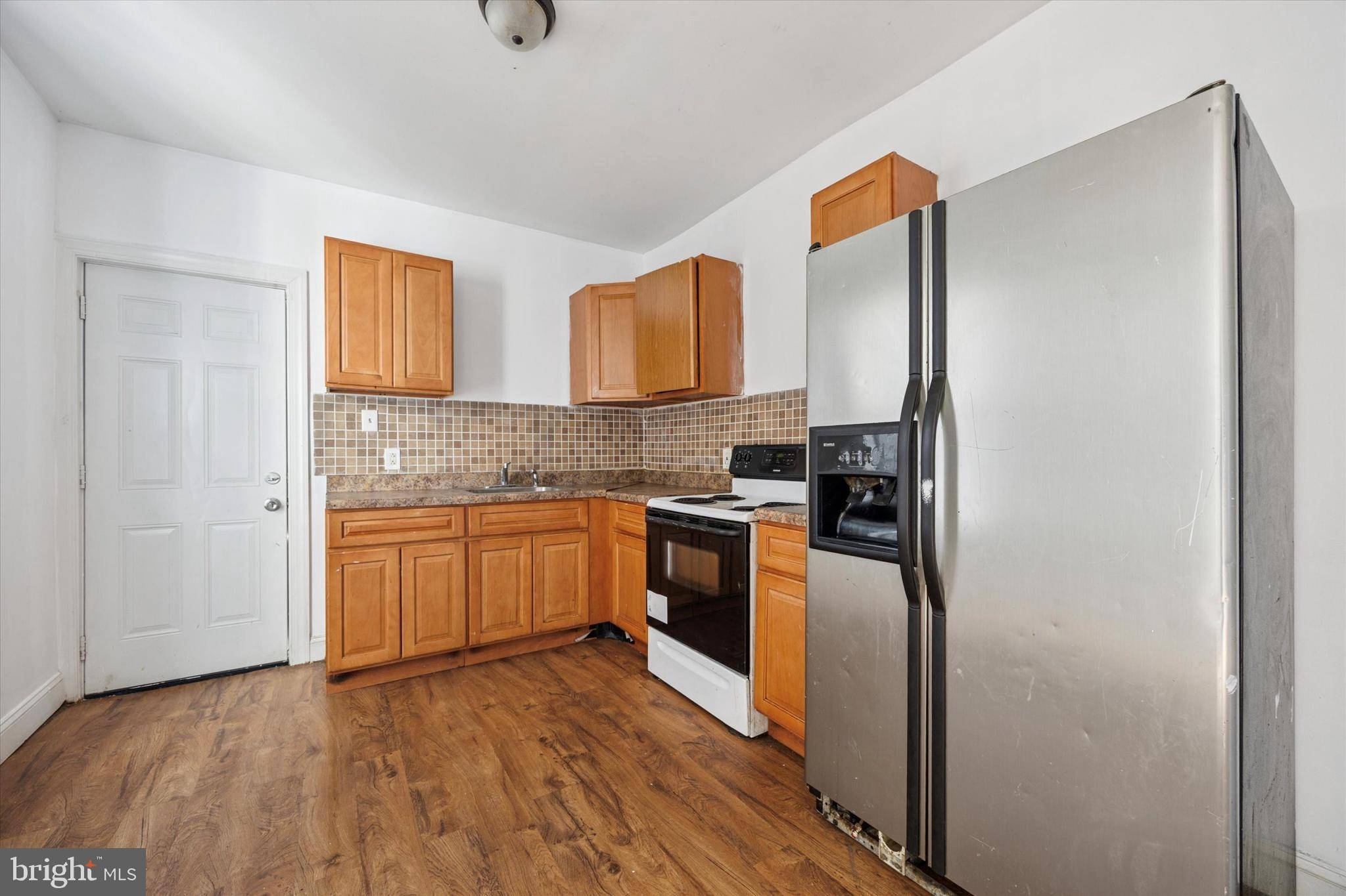 Philadelphia, PA 19143,533 S SALFORD ST