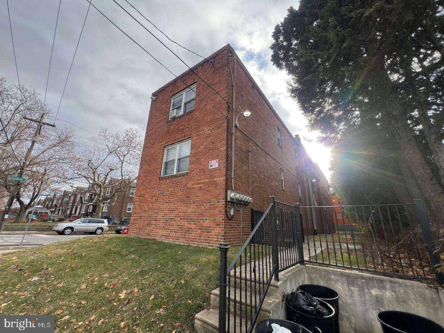 Philadelphia, PA 19120,344 VAN KIRK ST