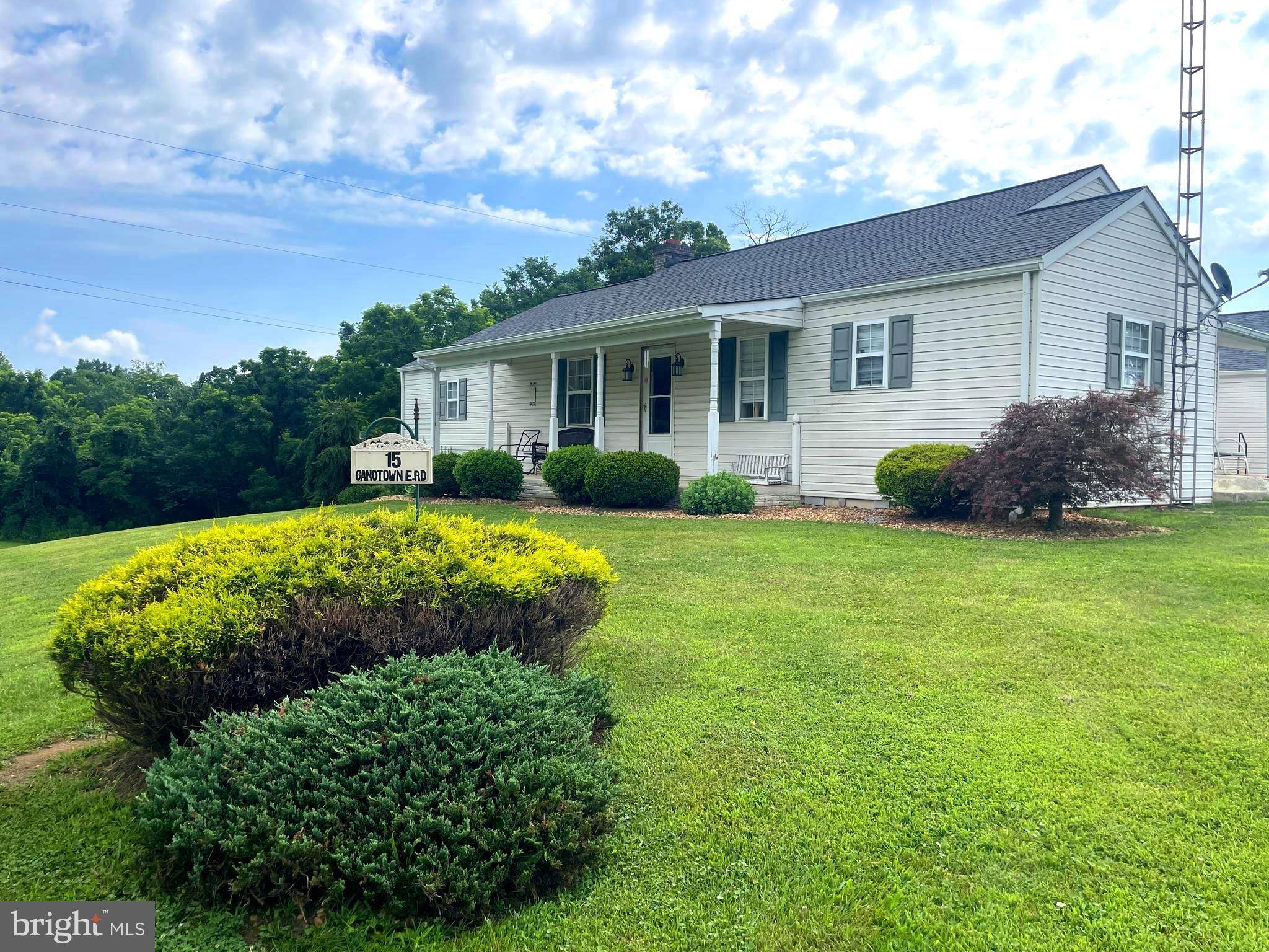 Hedgesville, WV 25427,15 GANOTOWN EAST RD