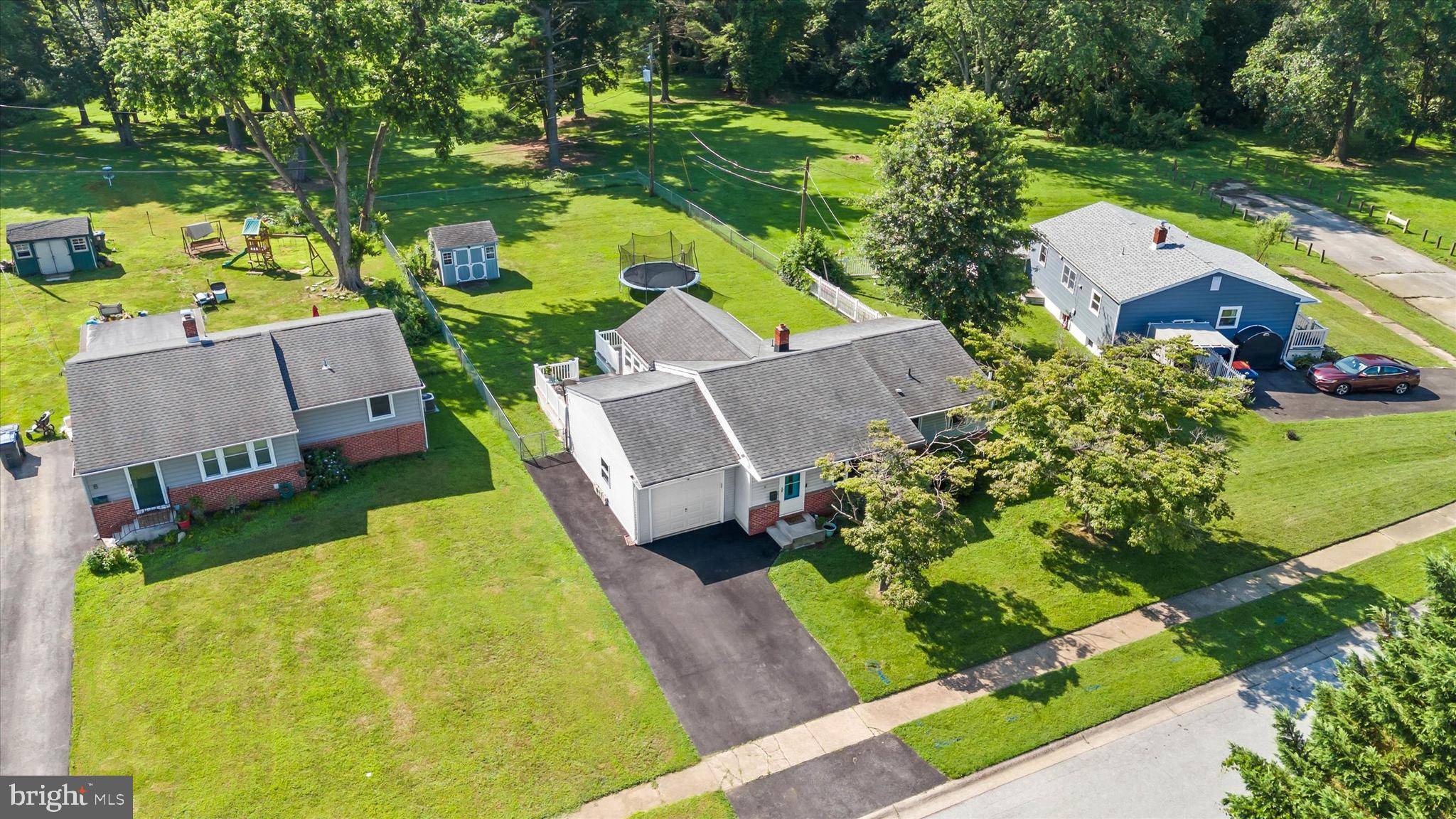 Newark, DE 19711,4 FLORA CIR