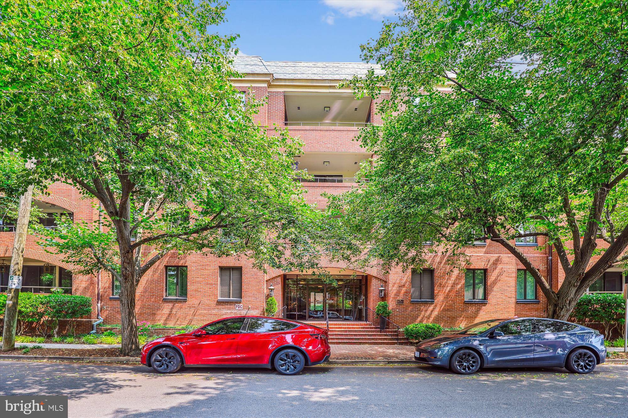 Alexandria, VA 22314,601 WILKES ST #401