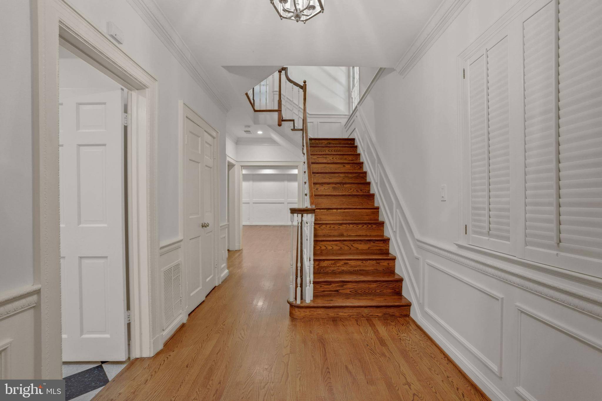 Washington, DC 20016,4925 WEAVER TER NW