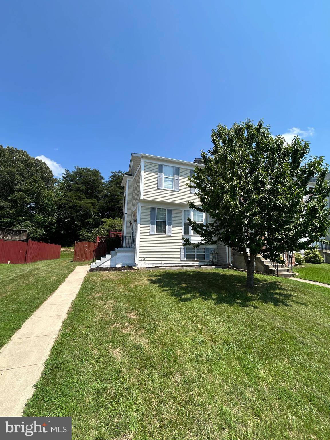 Waldorf, MD 20603,11201-A BARNSWALLOW PL