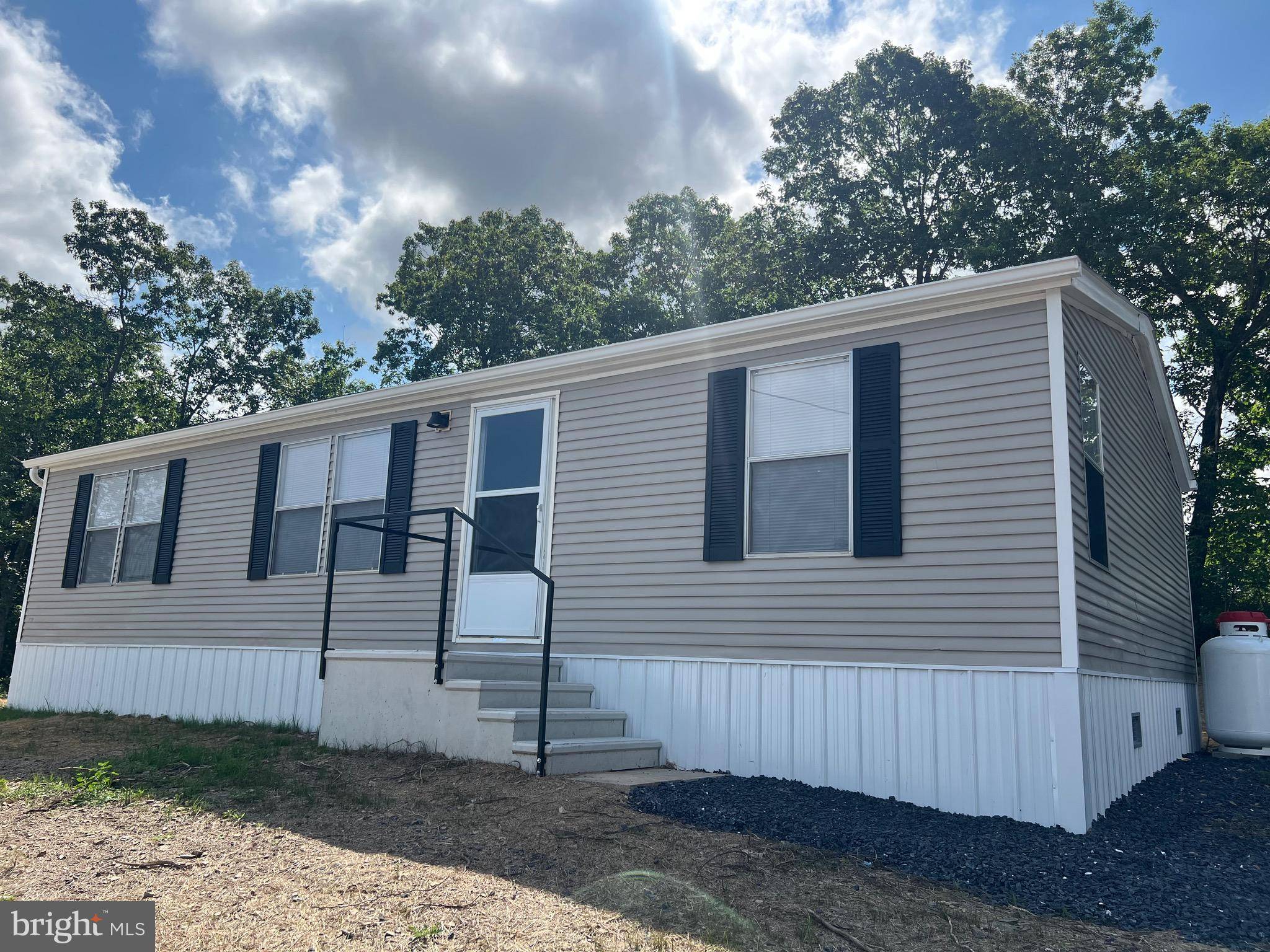 Hedgesville, WV 25427,111 DUGAN CT