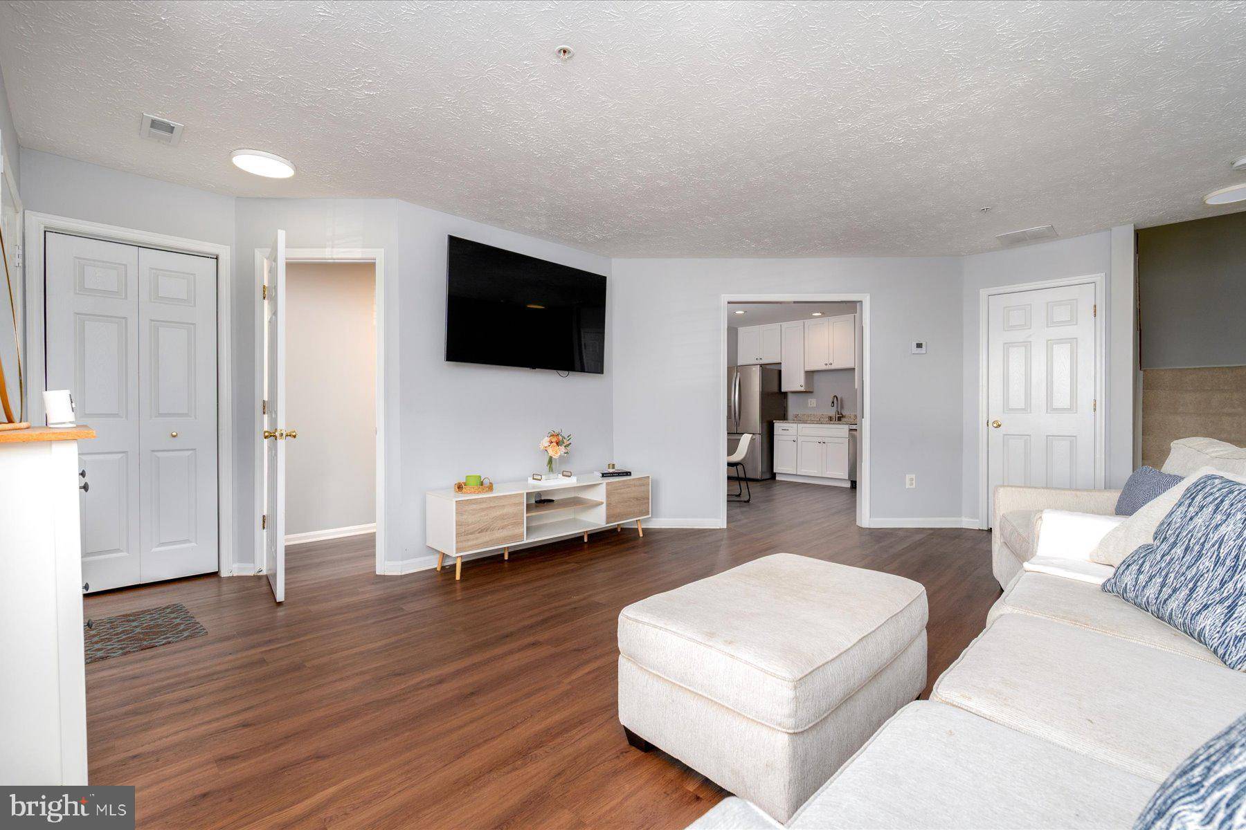 Annapolis, MD 21403,50-E AMBERSTONE CT