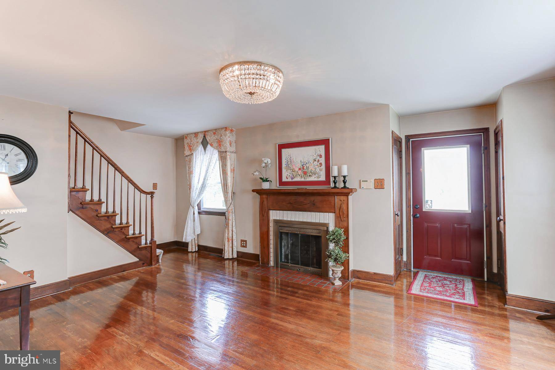 Harrisburg, PA 17111,3853 DERRY ST