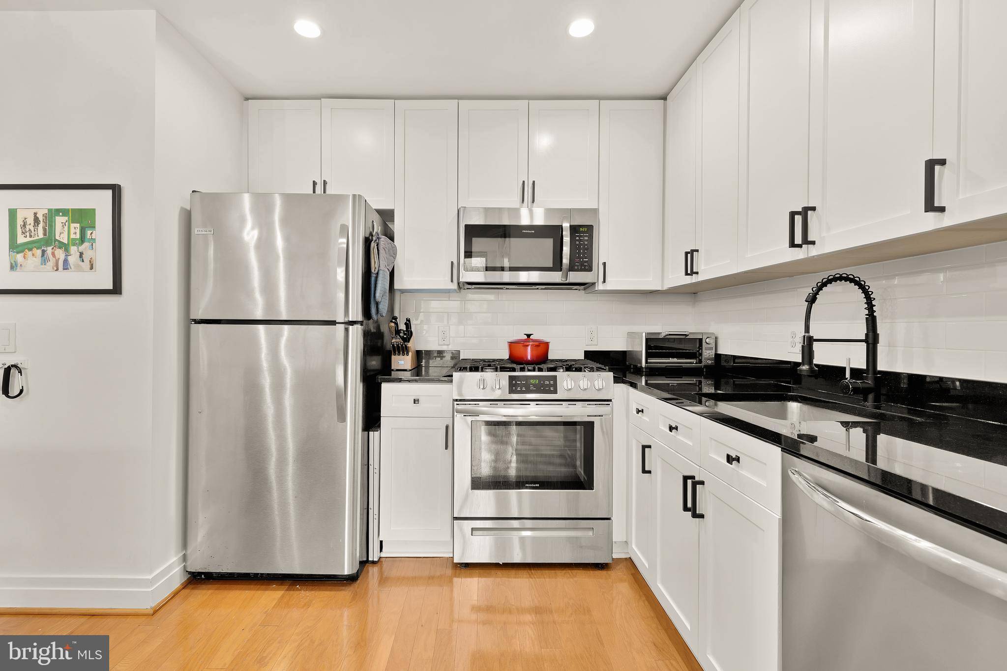 Washington, DC 20001,2120 VERMONT AVE NW #208