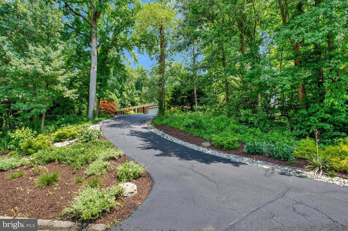 Davidsonville, MD 21035,737 APPOMATTOX RD W