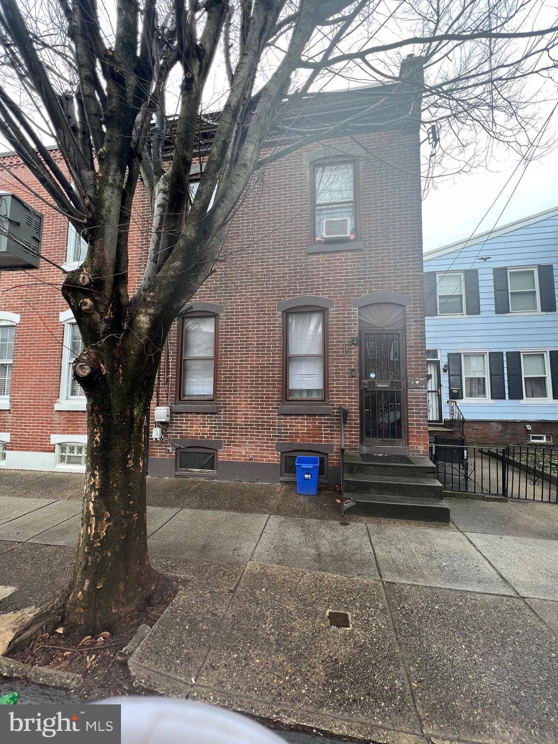 Philadelphia, PA 19134,2424 E SOMERSET ST