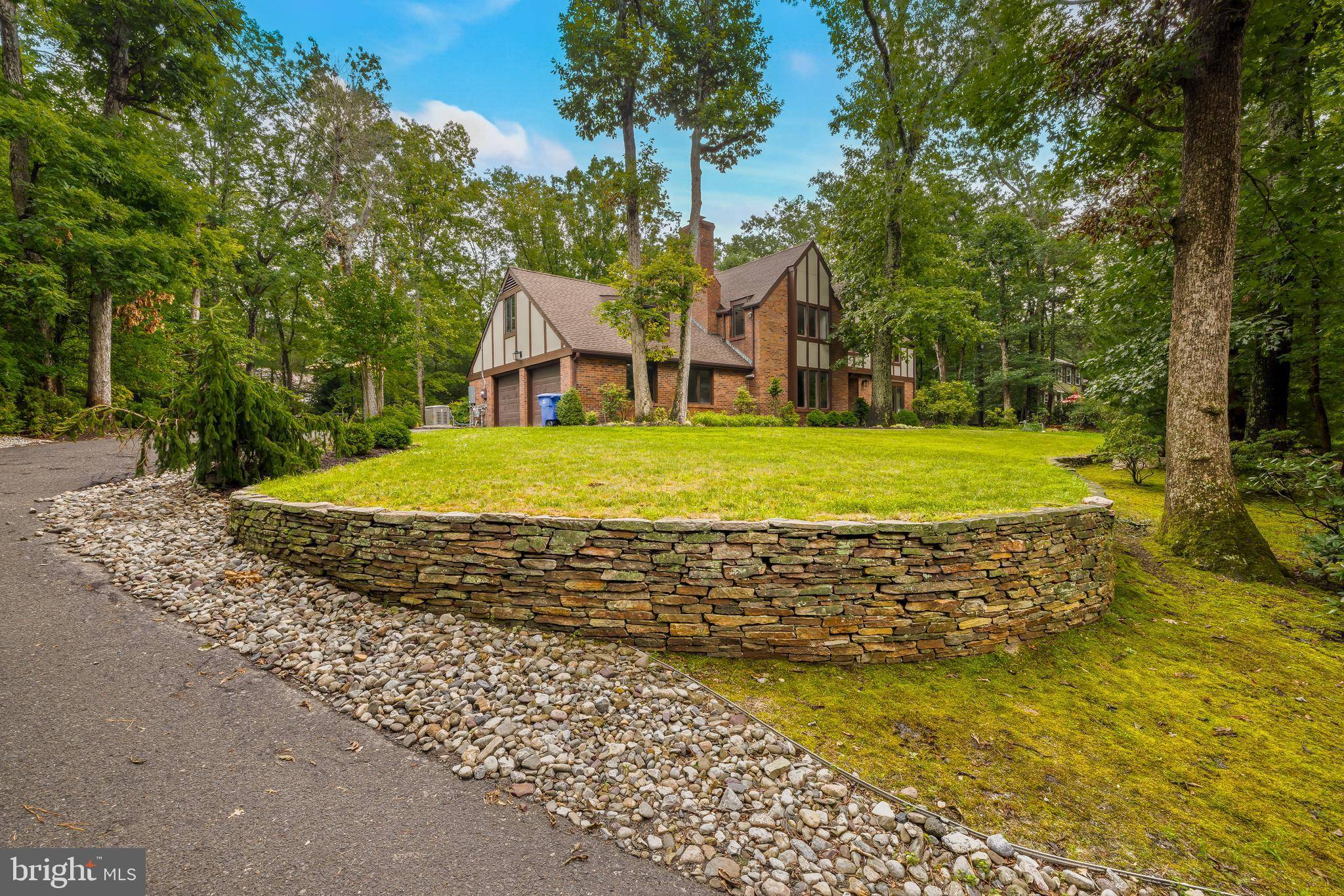 Medford, NJ 08055,14 E CENTENNIAL DR