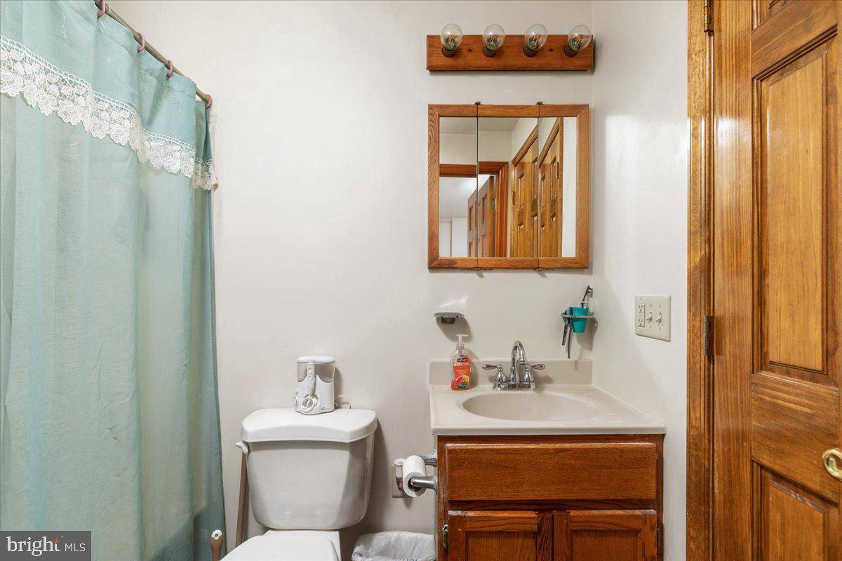 Winchester, VA 22603,709 DICKS HOLLOW RD