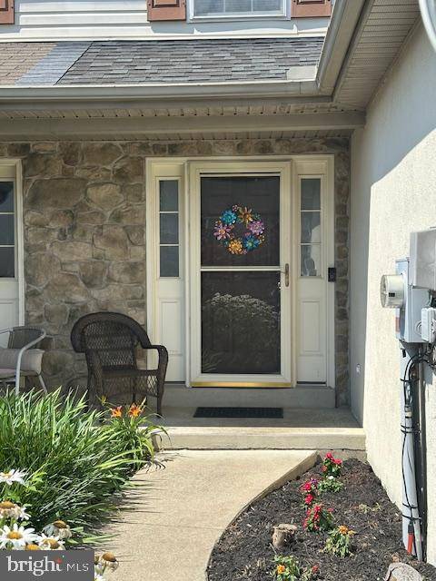 Lititz, PA 17543,121 MOORLAND CT