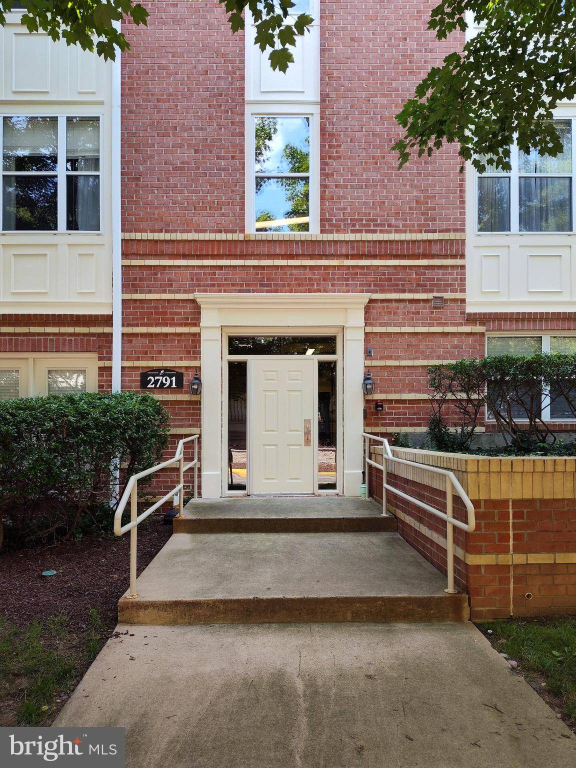 Vienna, VA 22181,2791 CENTERBORO DR #272