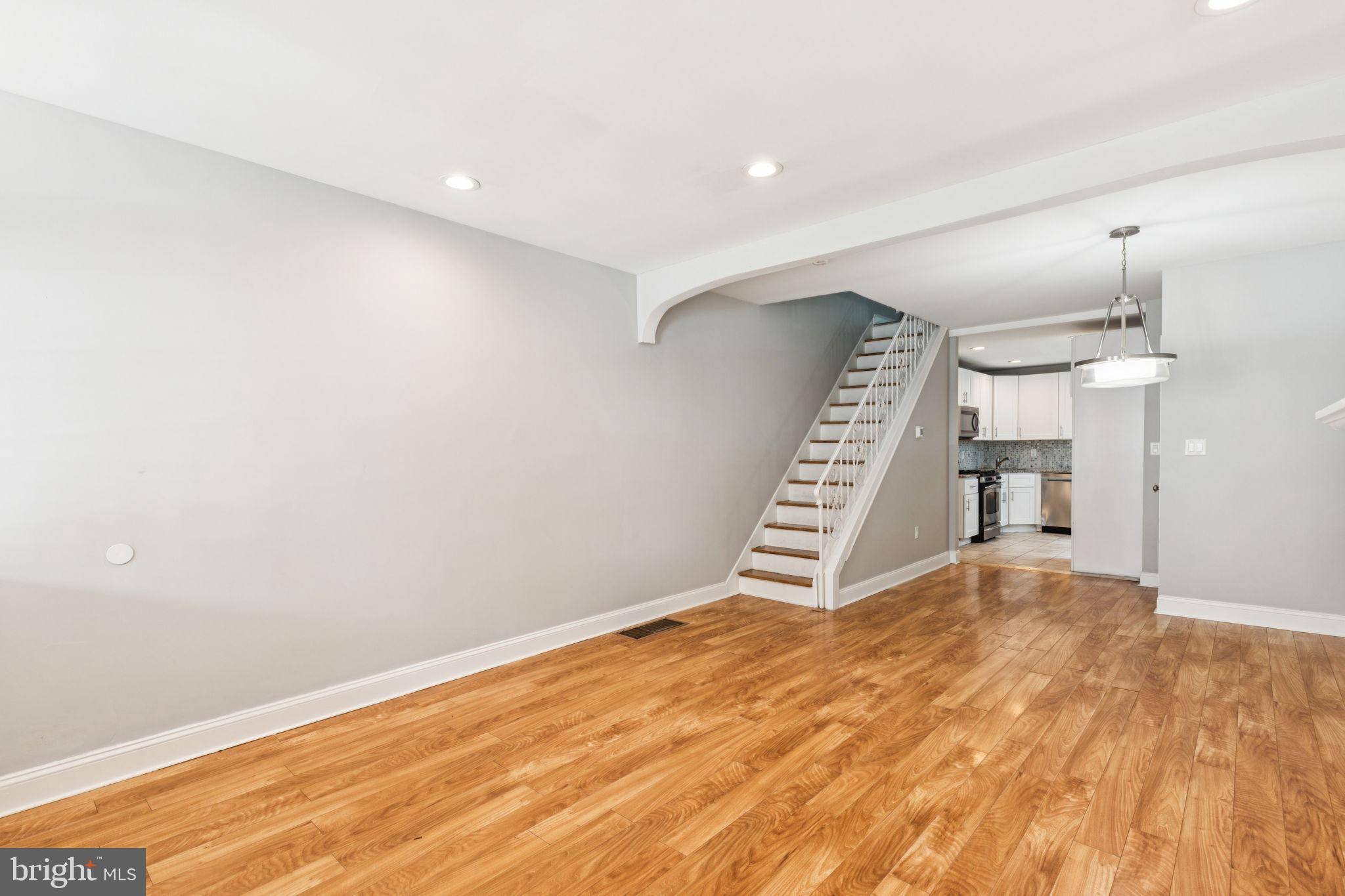 Philadelphia, PA 19104,857 N BROOKLYN ST