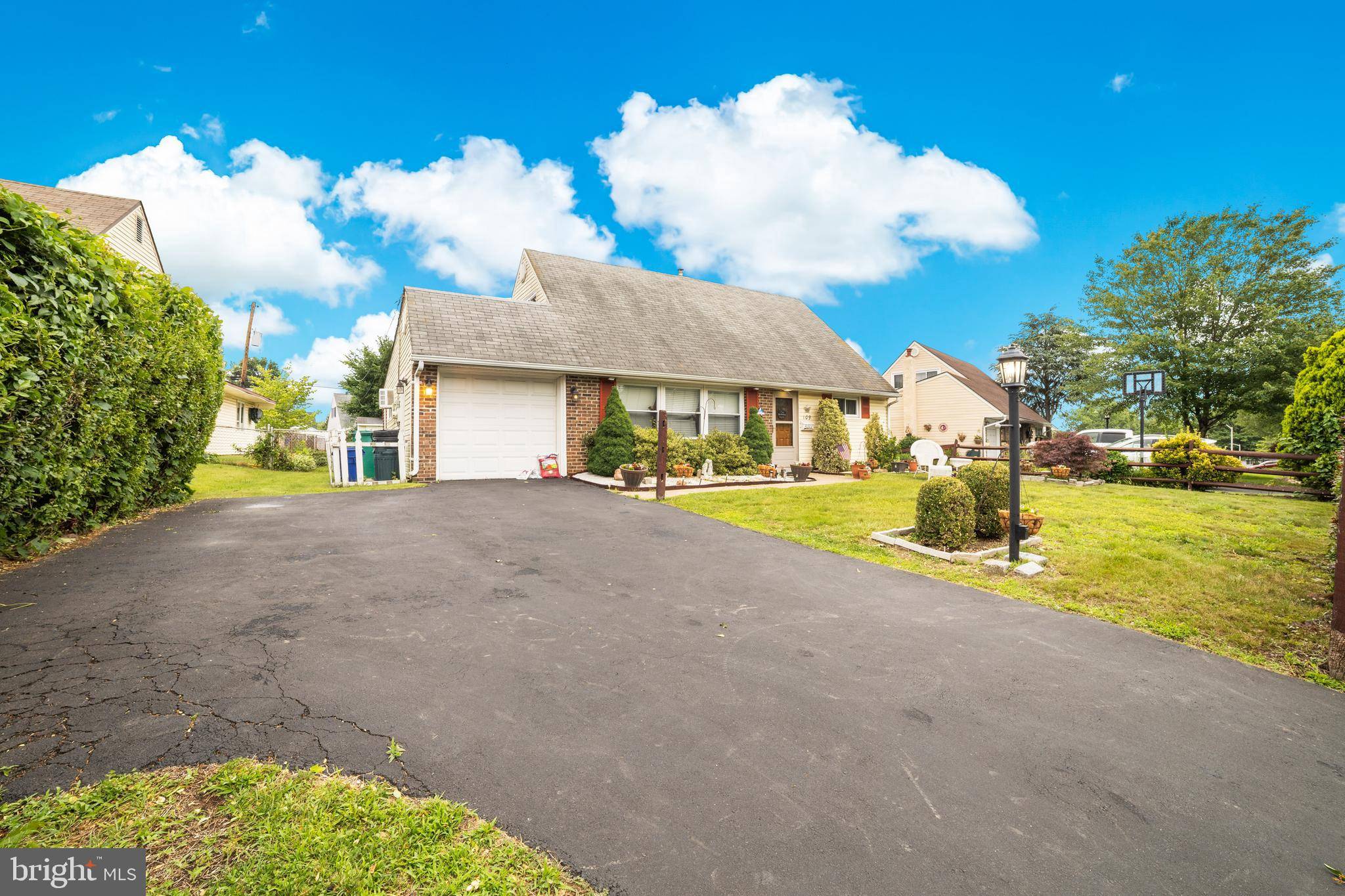 Levittown, PA 19054,109 BIRCH DR