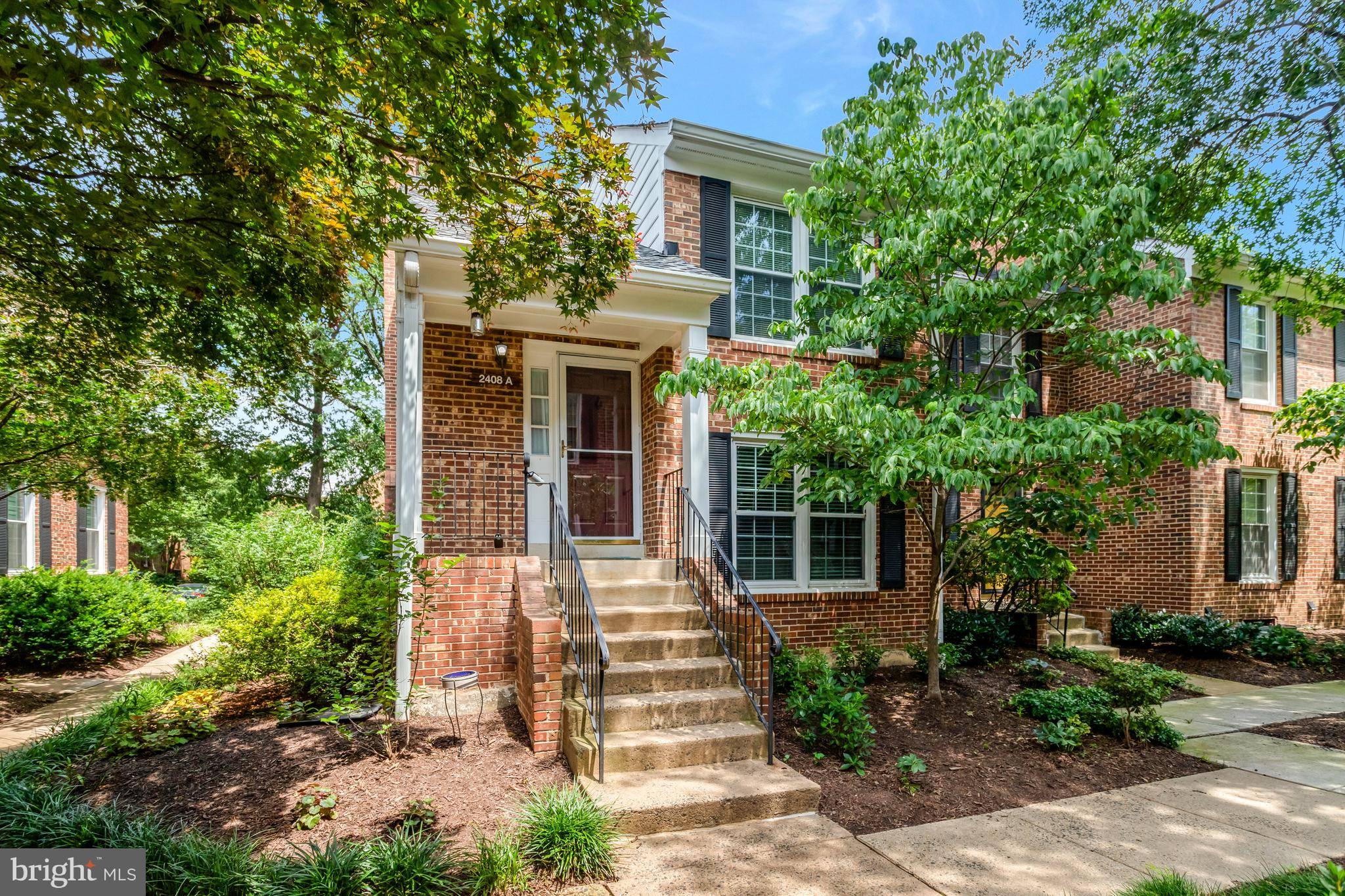 Arlington, VA 22206,2408-A S WALTER REED DR S #1