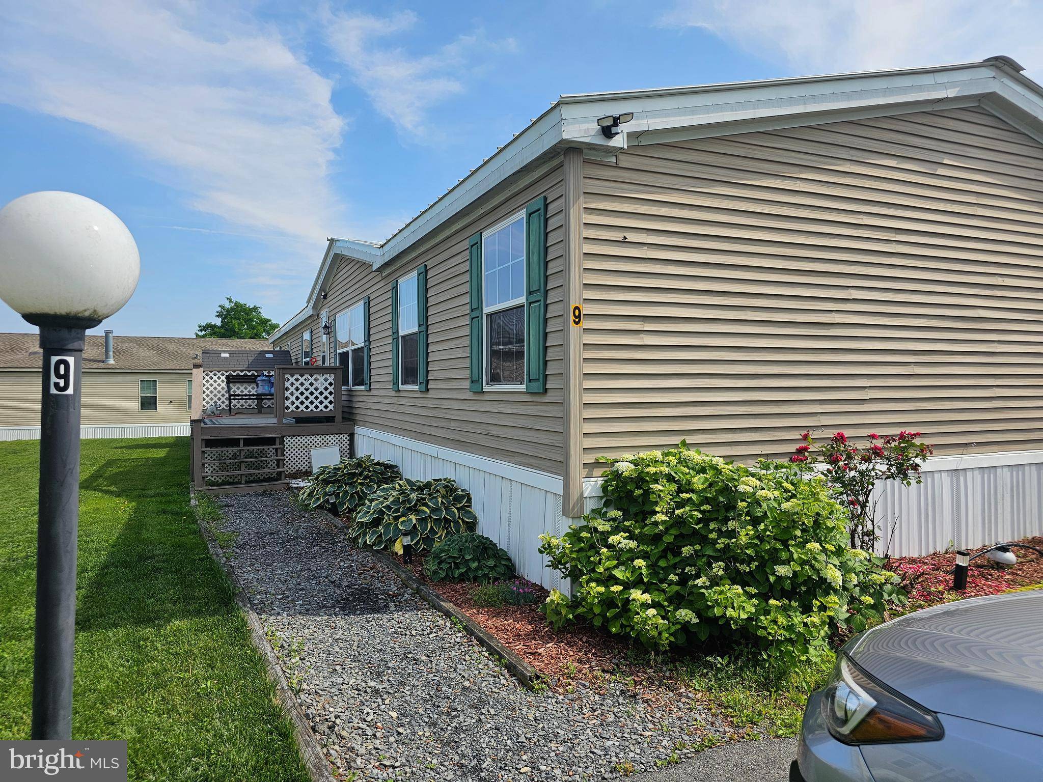 Hamburg, PA 19526,9 SHORT ST