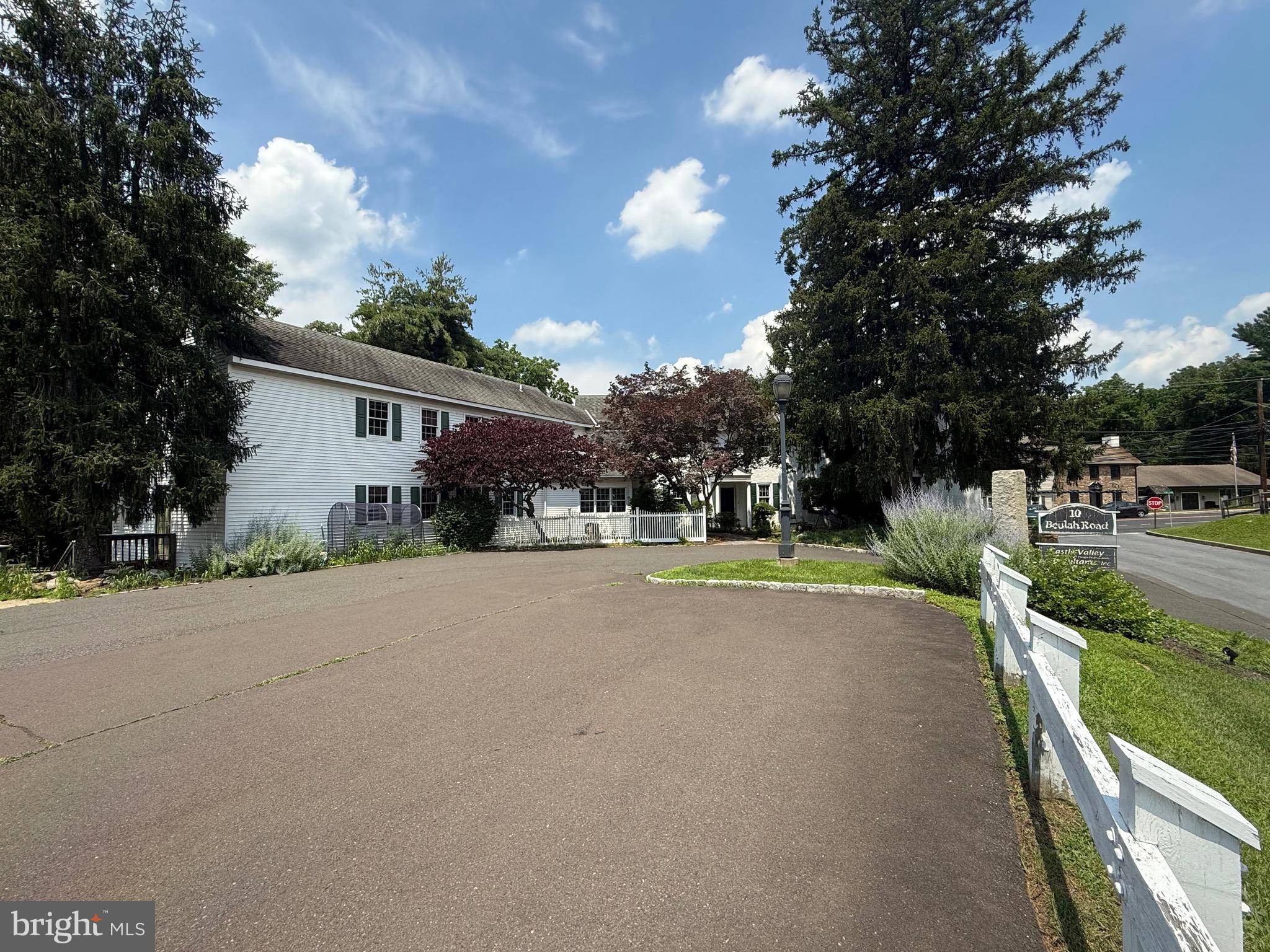 Doylestown, PA 18901,10 BEULAH RD