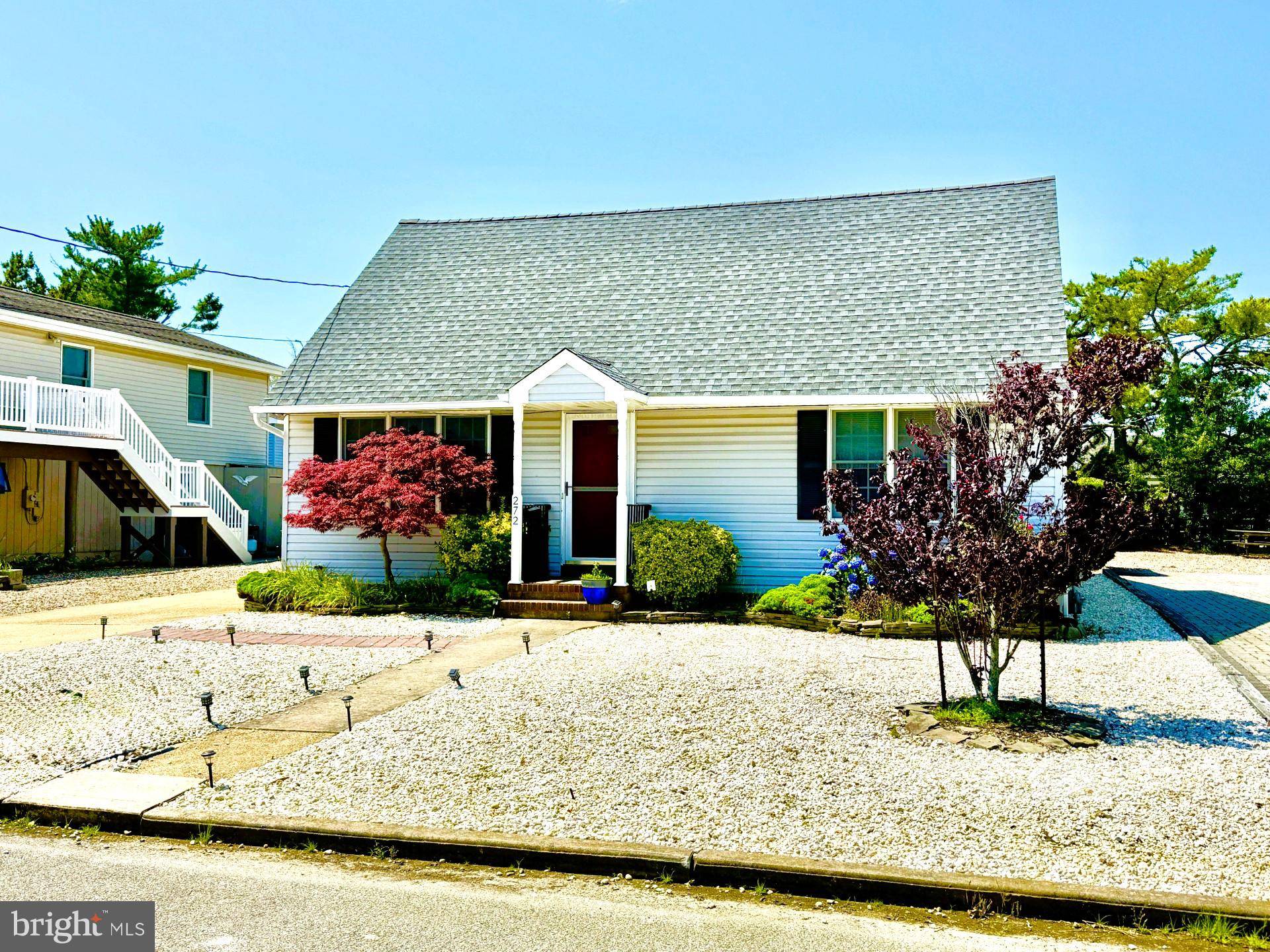 Surf City, NJ 08008,272 N 2ND ST
