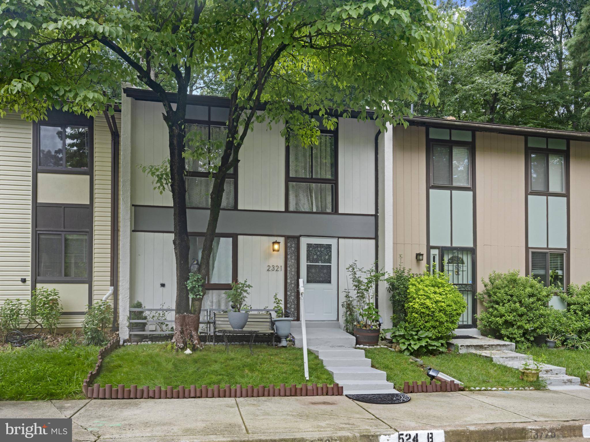 Reston, VA 20191,2321 EMERALD HEIGHTS CT
