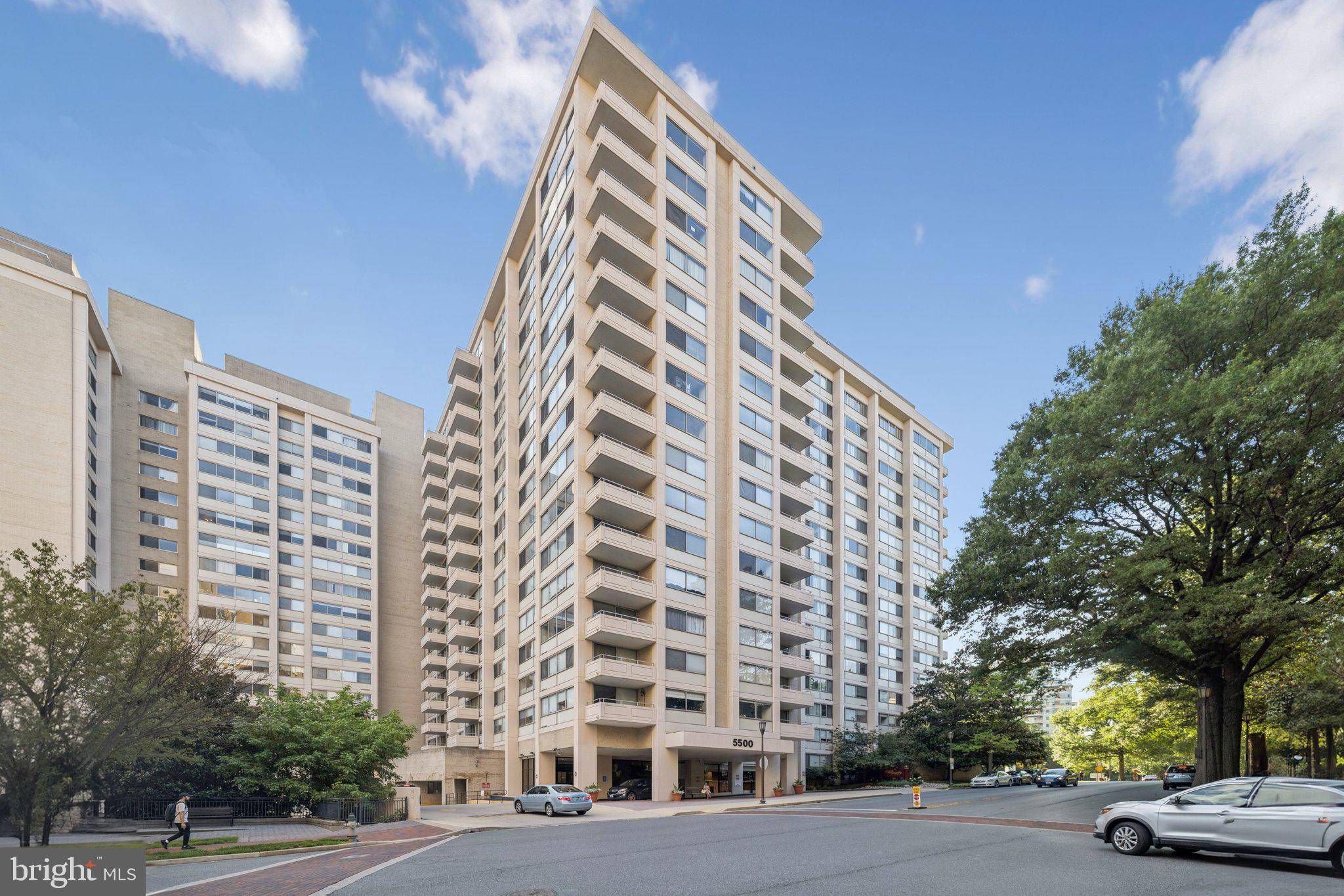 Chevy Chase, MD 20815,5500 FRIENDSHIP BLVD #2019N