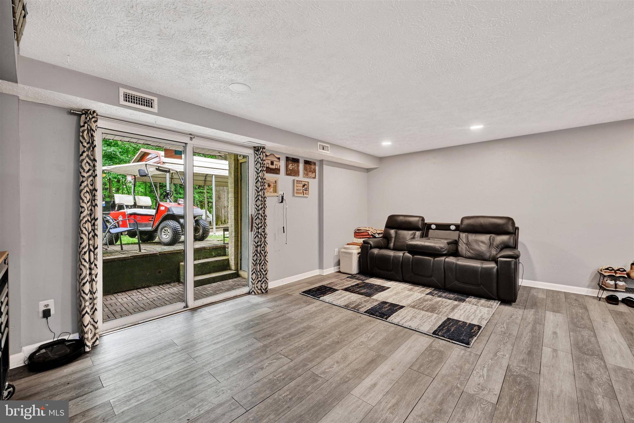Essex, MD 21221,202 LONG COVE LN #B