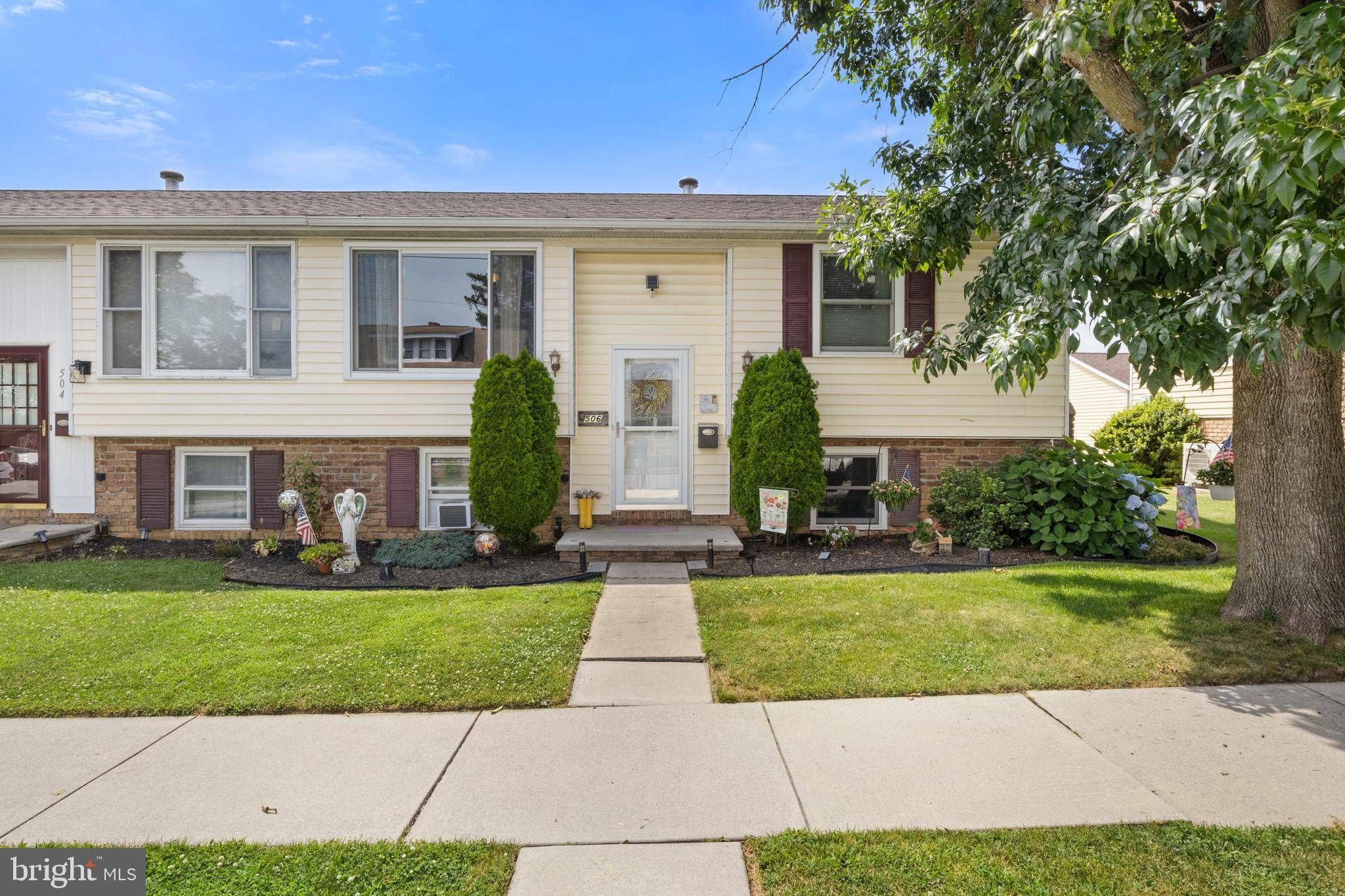 Hanover, PA 17331,506 PENN ST